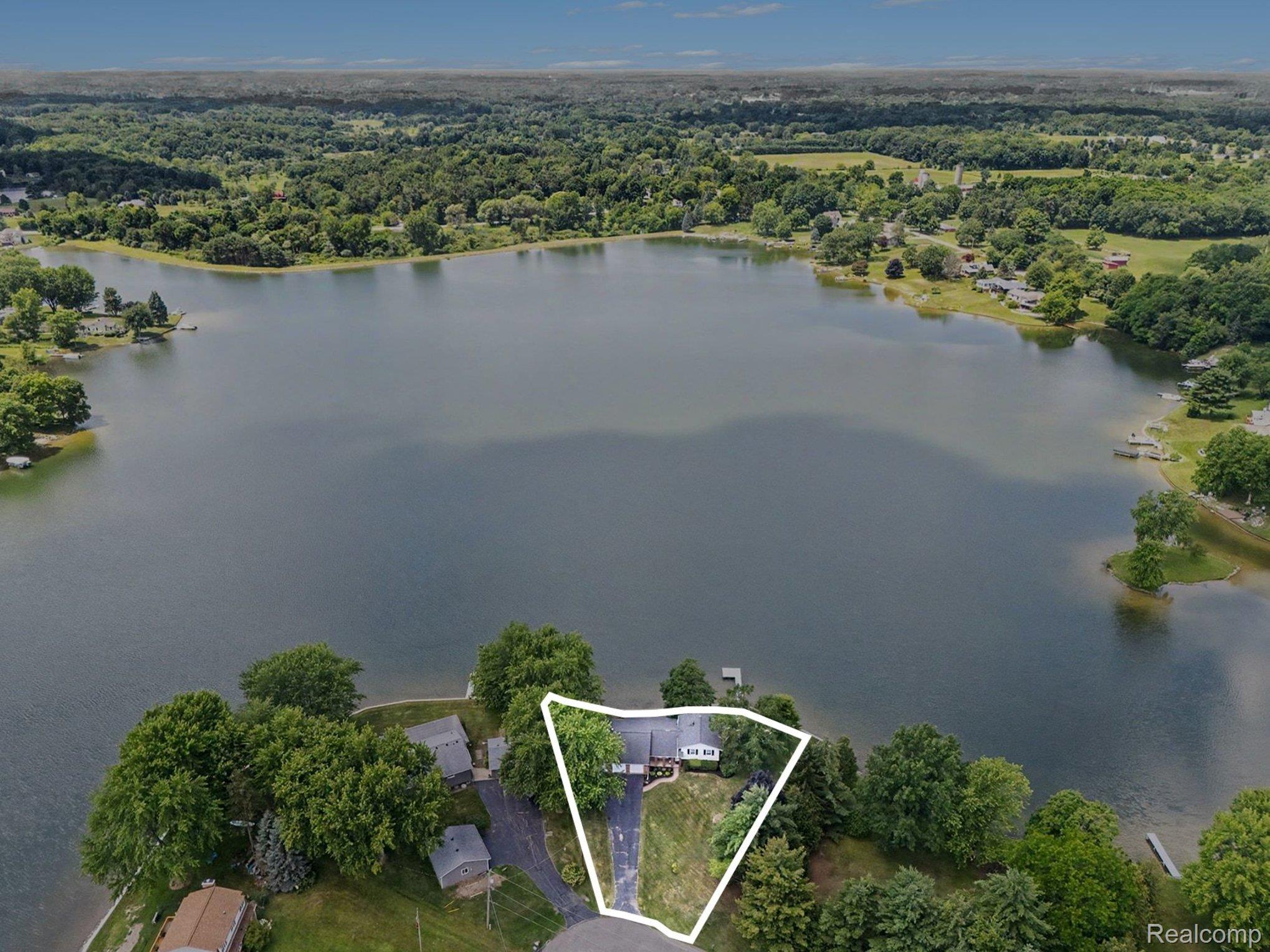 3257 Sandy Shore Drive