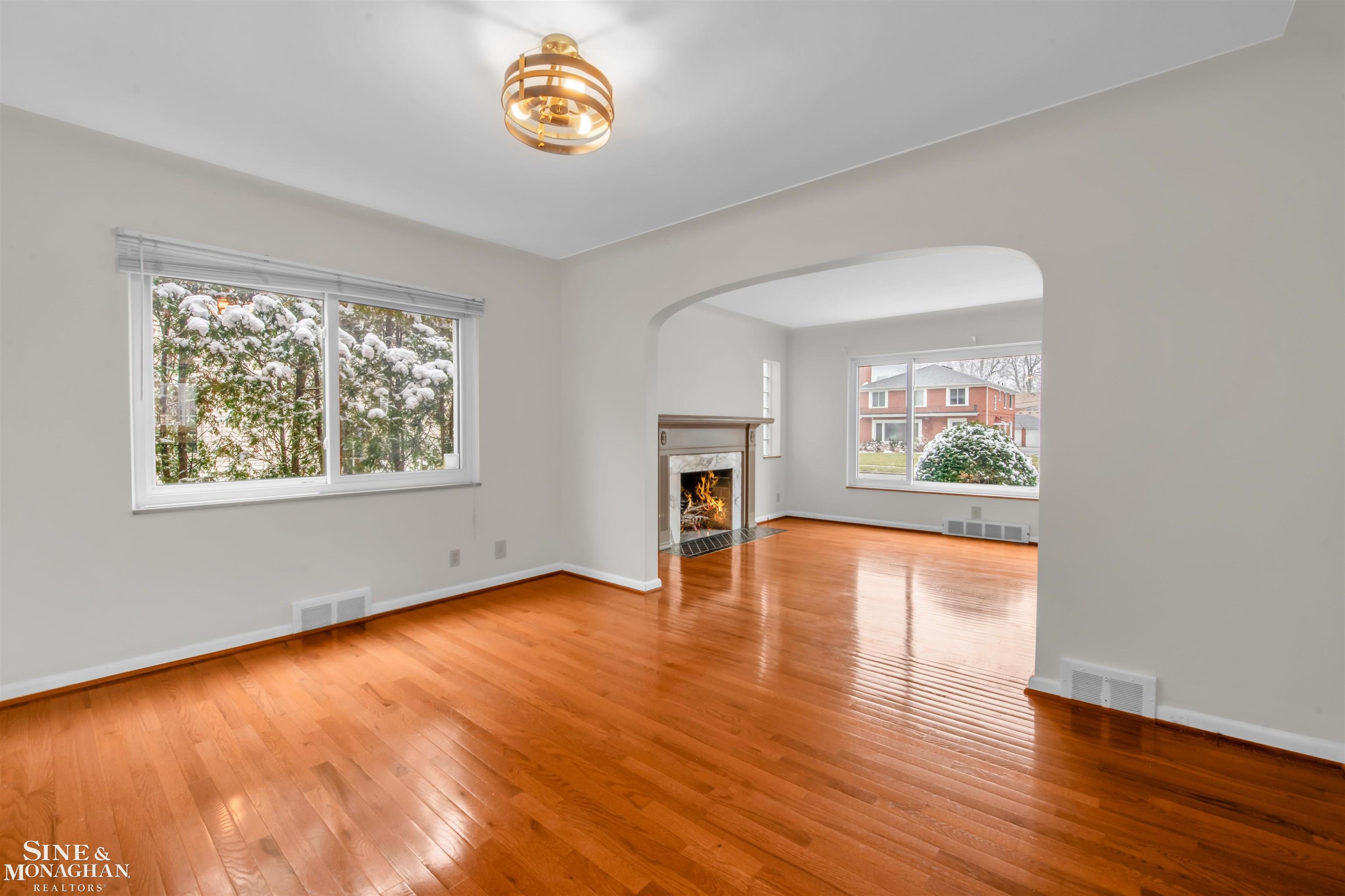 796-798 Harcourt Road