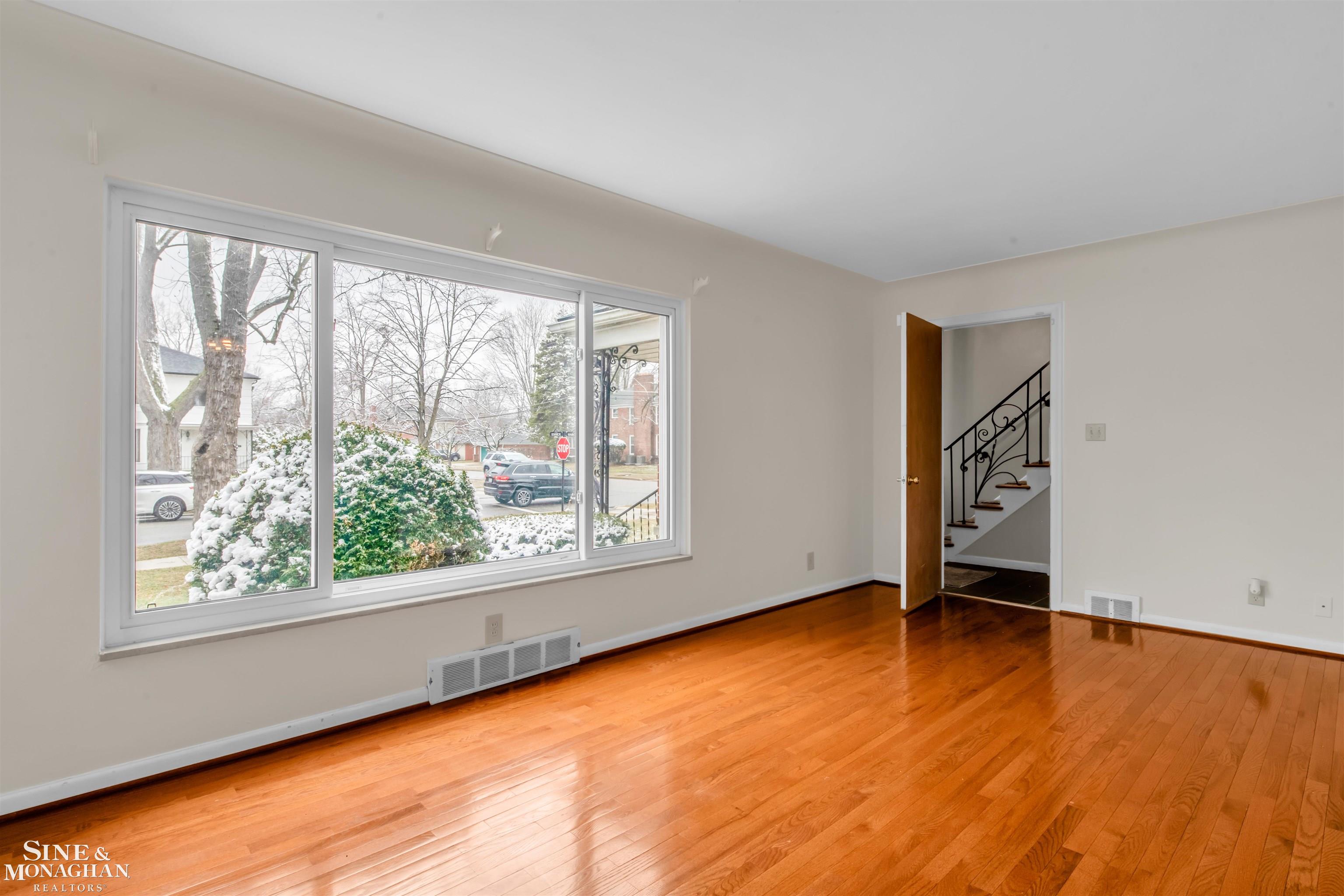 796-798 Harcourt Road