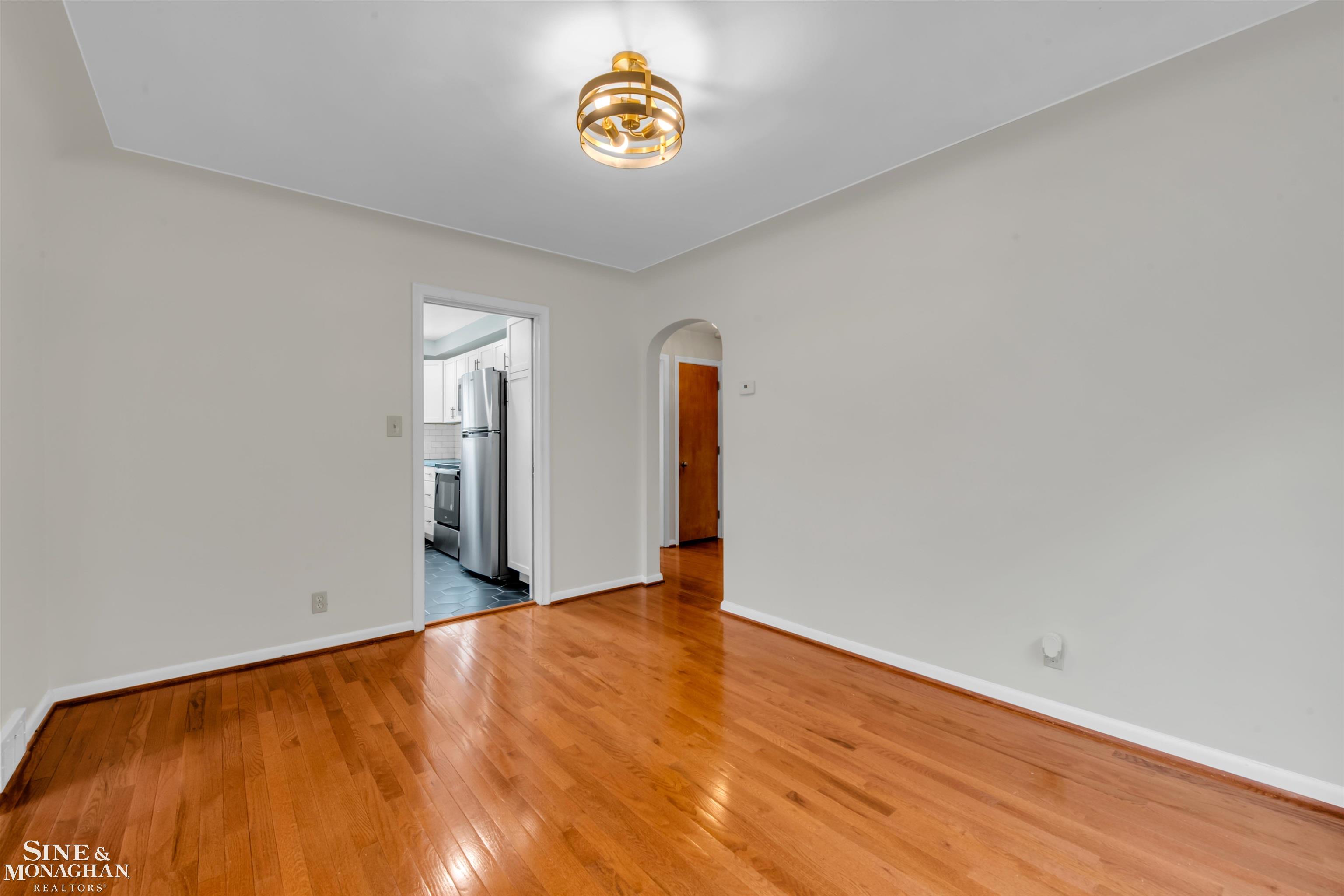 796-798 Harcourt Road