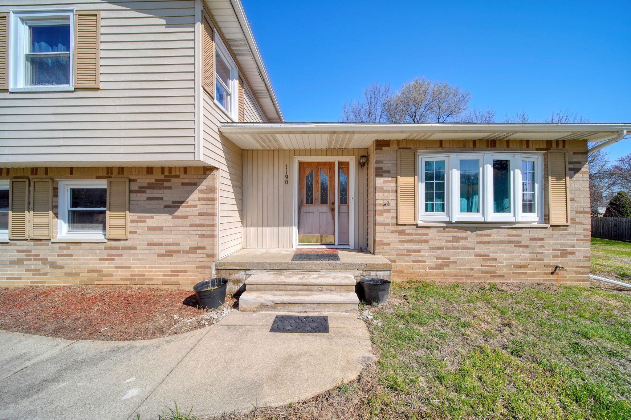 1190 Ferndale Road
