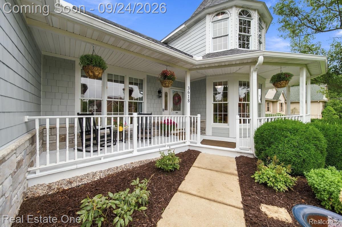3618 Lakewood Shores Drive