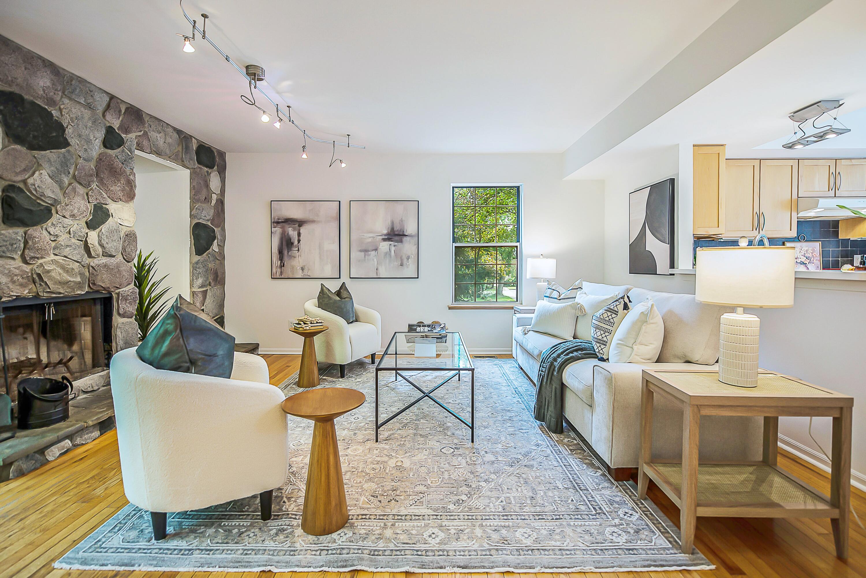 230 Lyn Anne Court