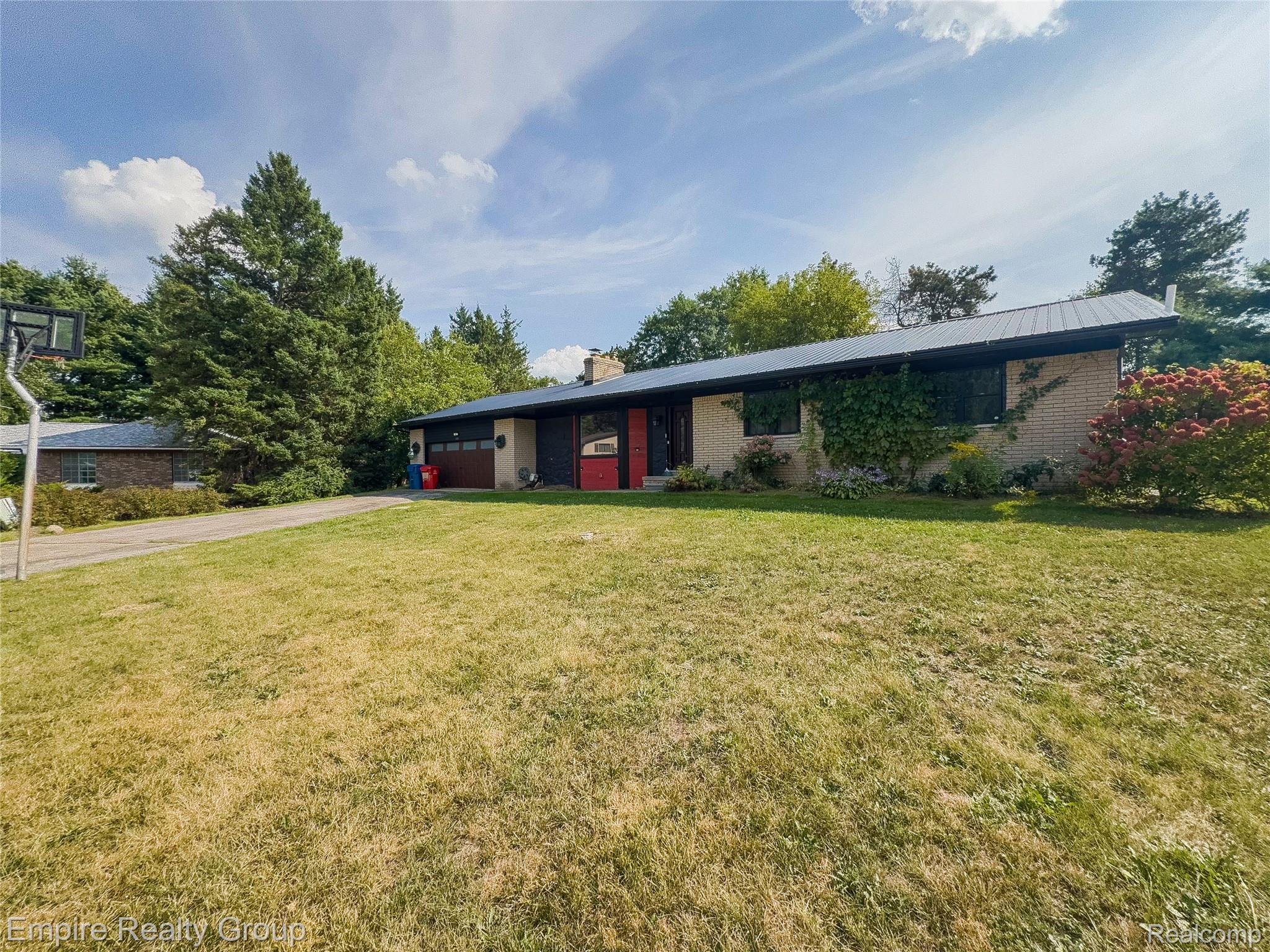 1486 Russ Roy Court