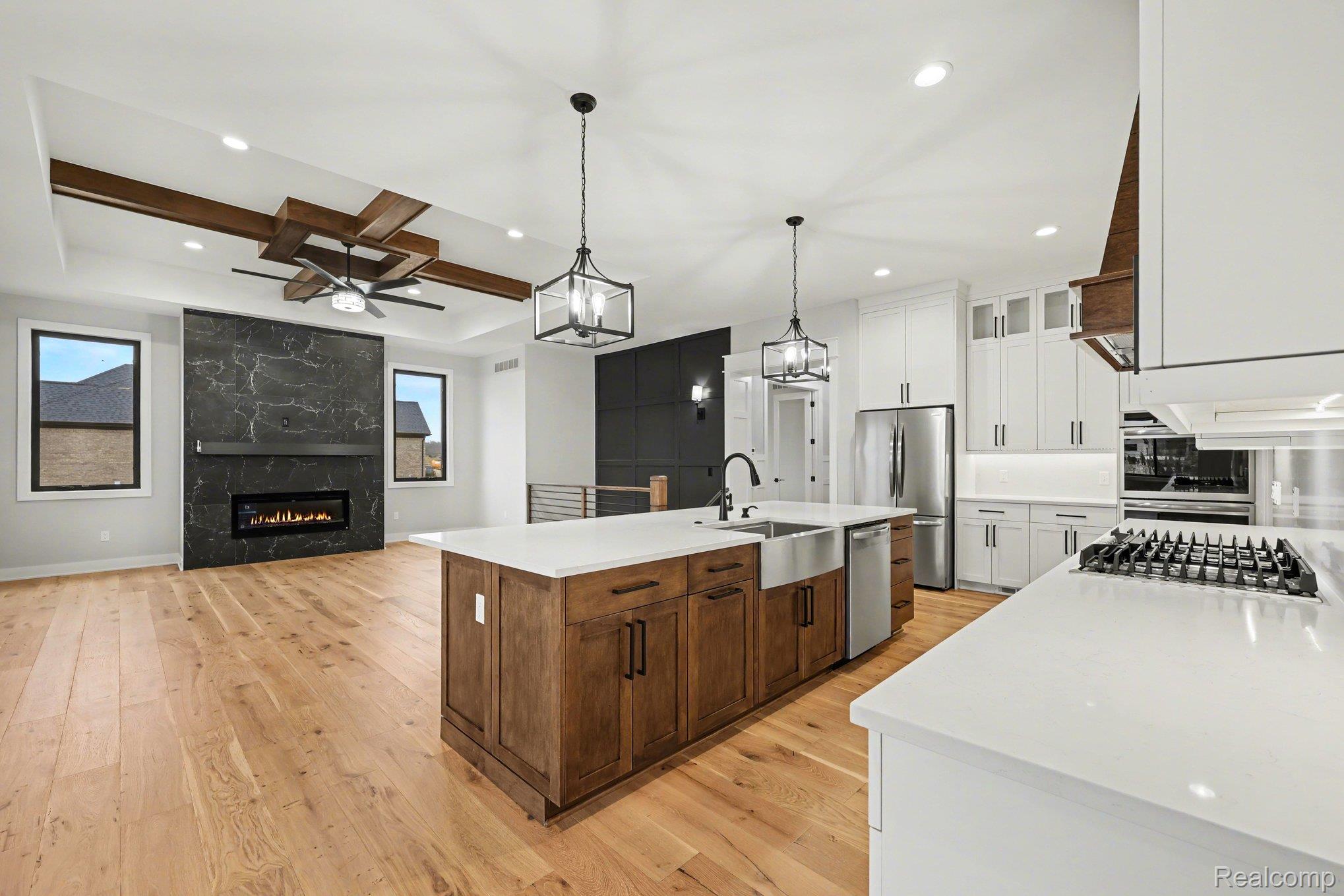 57382 Meadowridge Drive