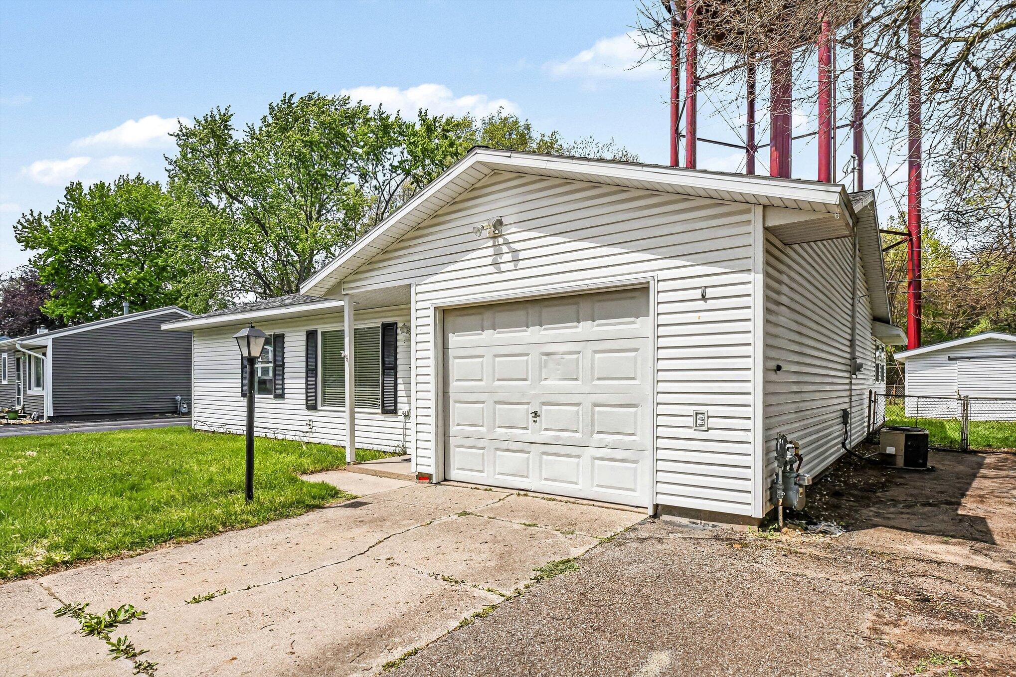 1321 Fairfield Drive