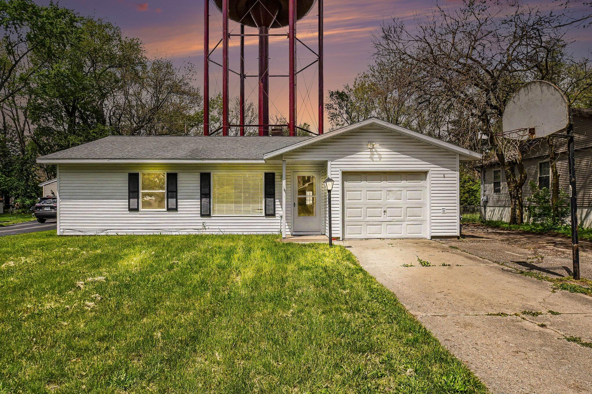 1321 Fairfield Drive