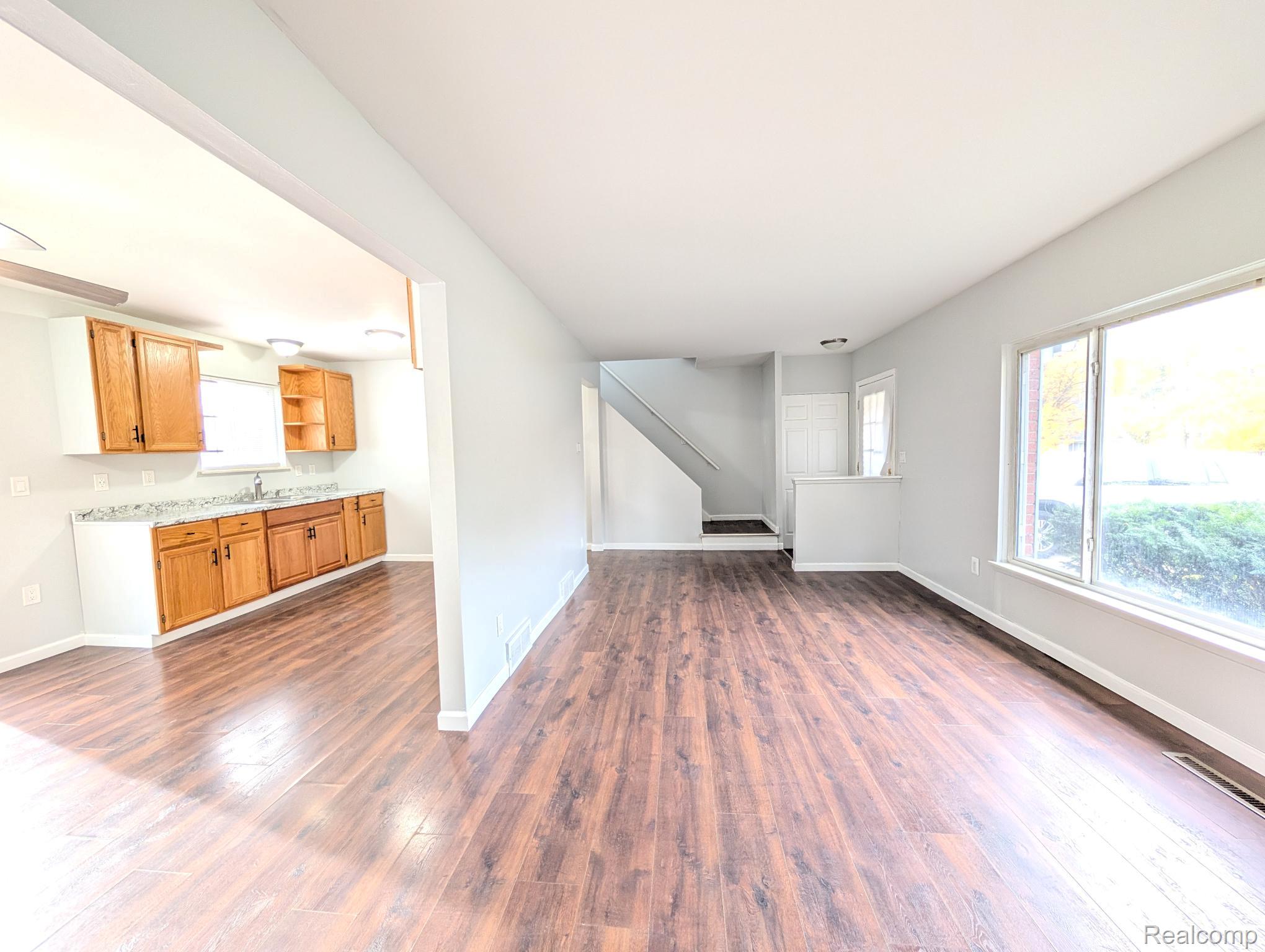 2910 Hampstead Drive