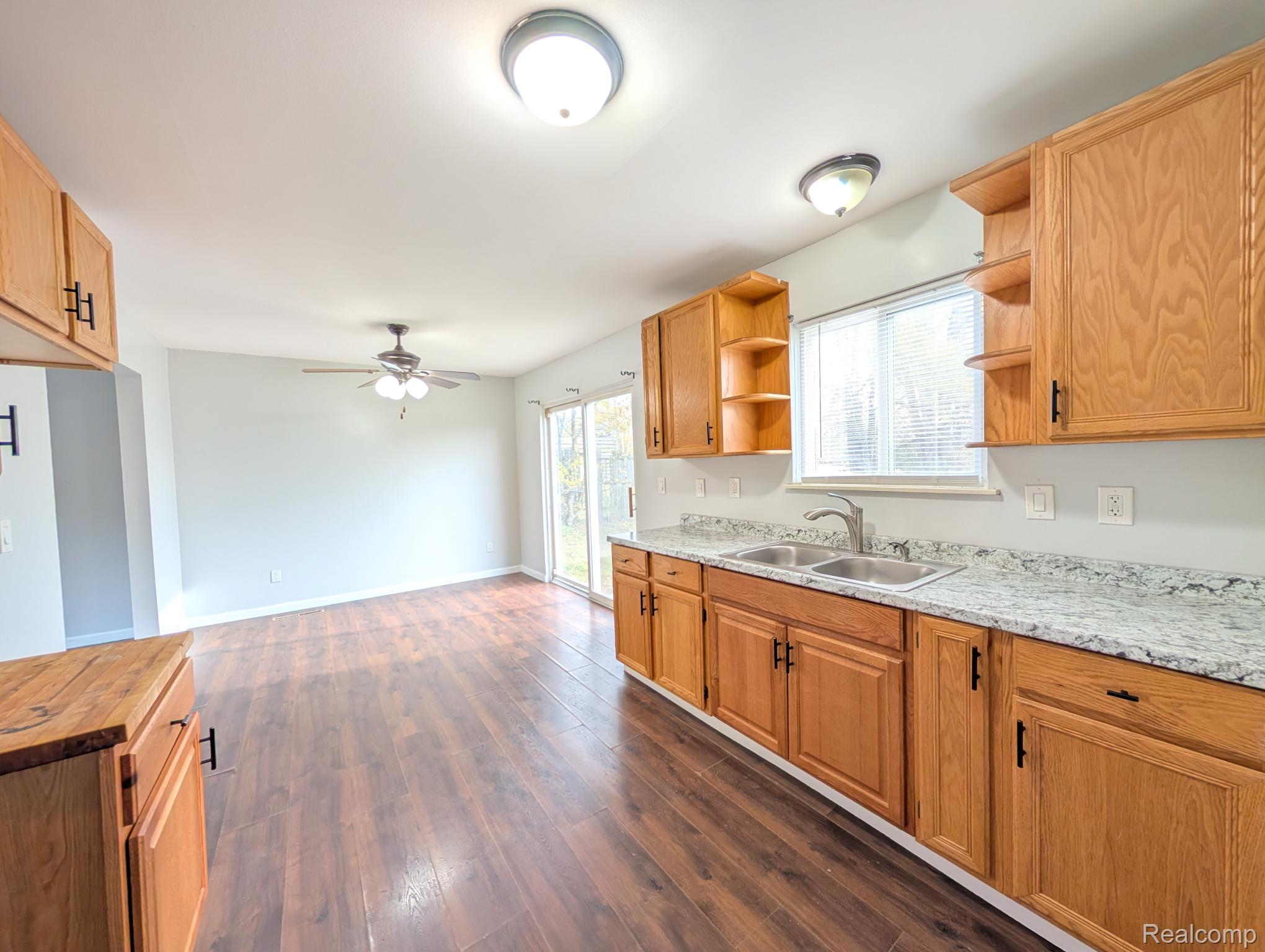 2910 Hampstead Drive