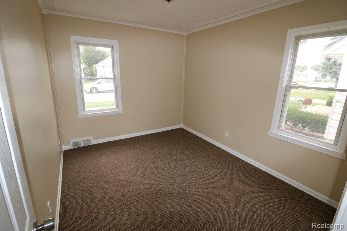 27116 SEYBURN Avenue