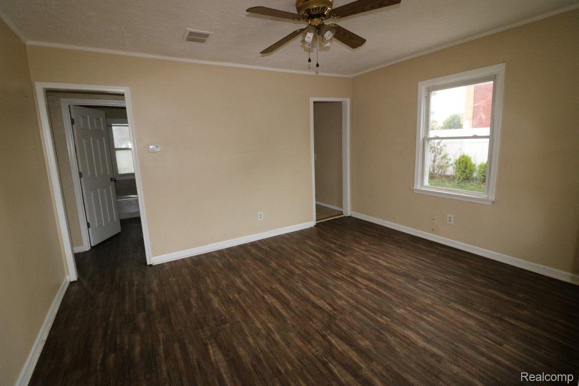 27116 SEYBURN Avenue