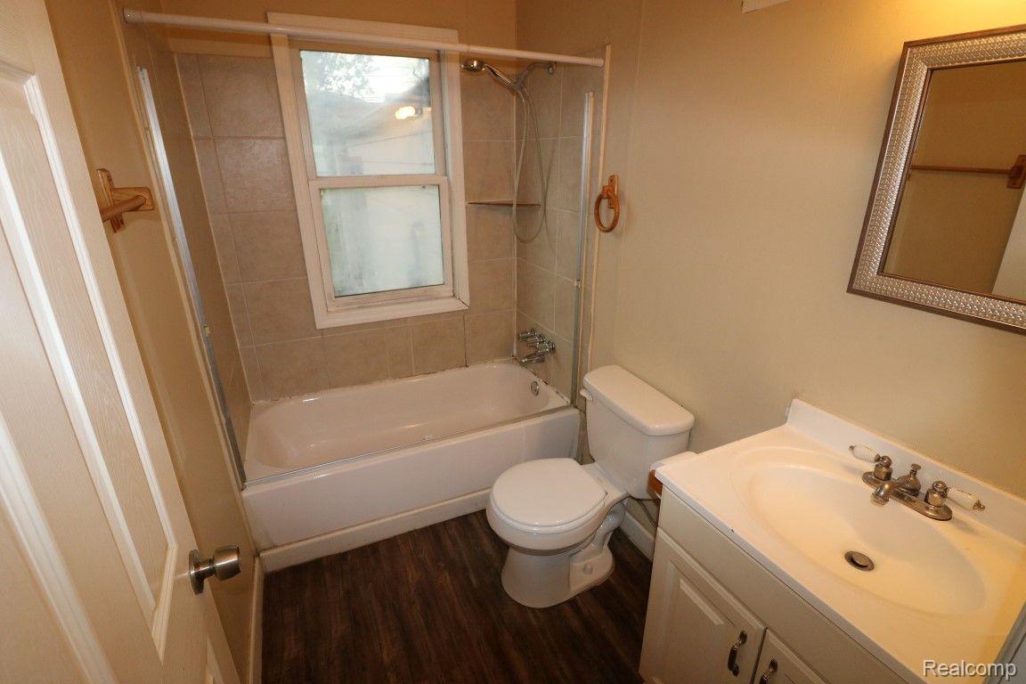 27116 SEYBURN Avenue