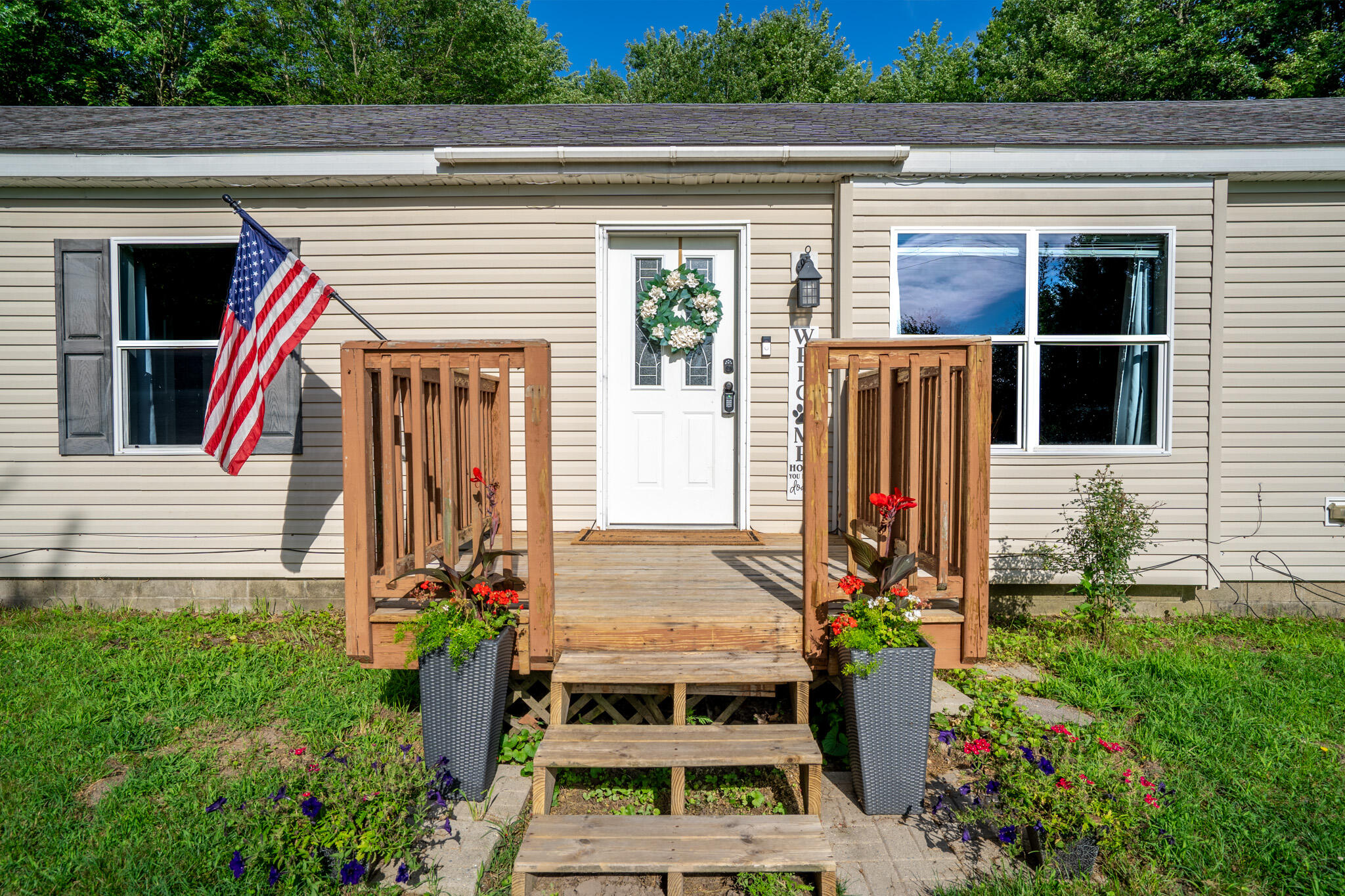 8908 County Road 215