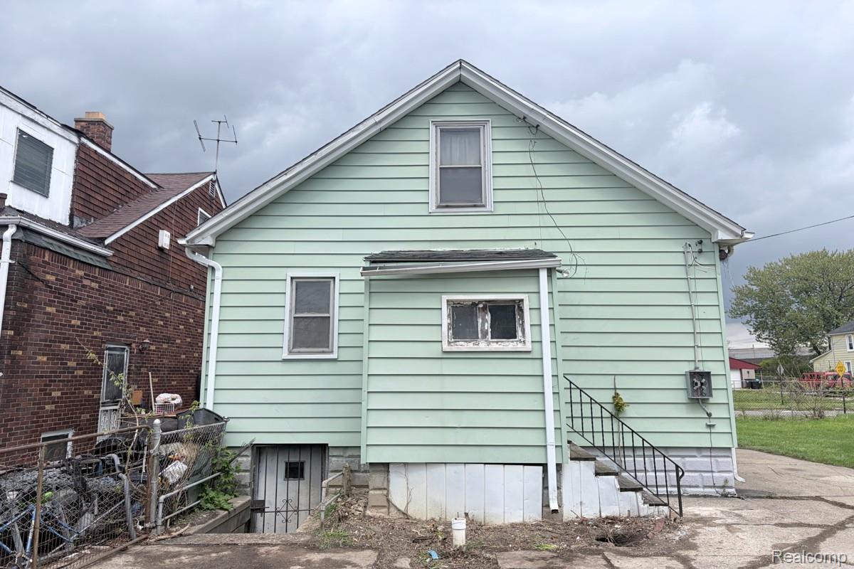 10132 Traverse Street