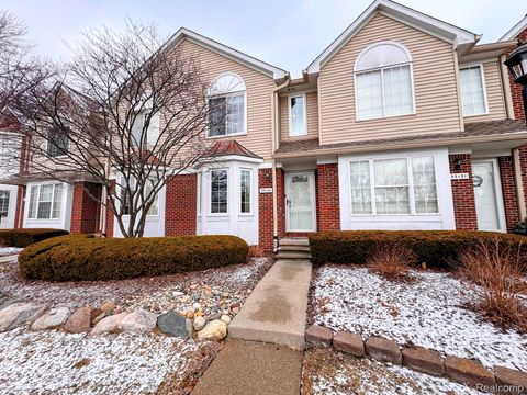 35149 Woodbury Drive New Baltimore City MI 48047