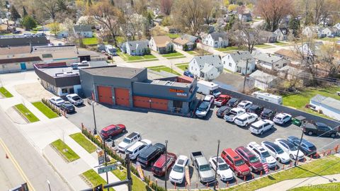 28945 UTICA Road Roseville City MI 48066