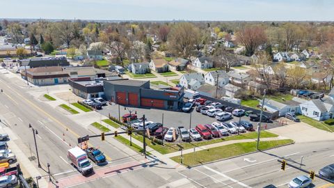 28945 UTICA Road Roseville City Macomb MI 48066