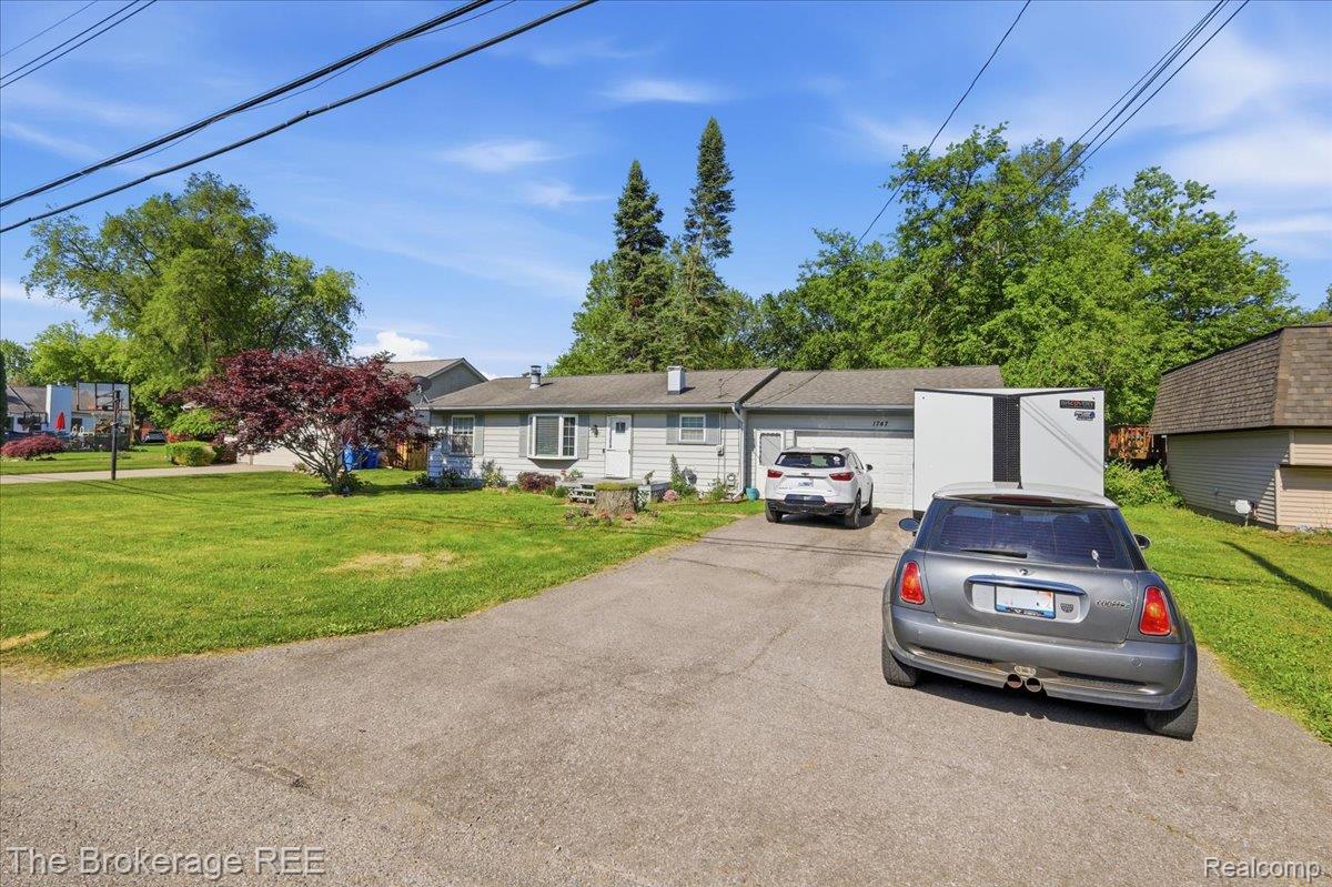 1747 Manse Road
