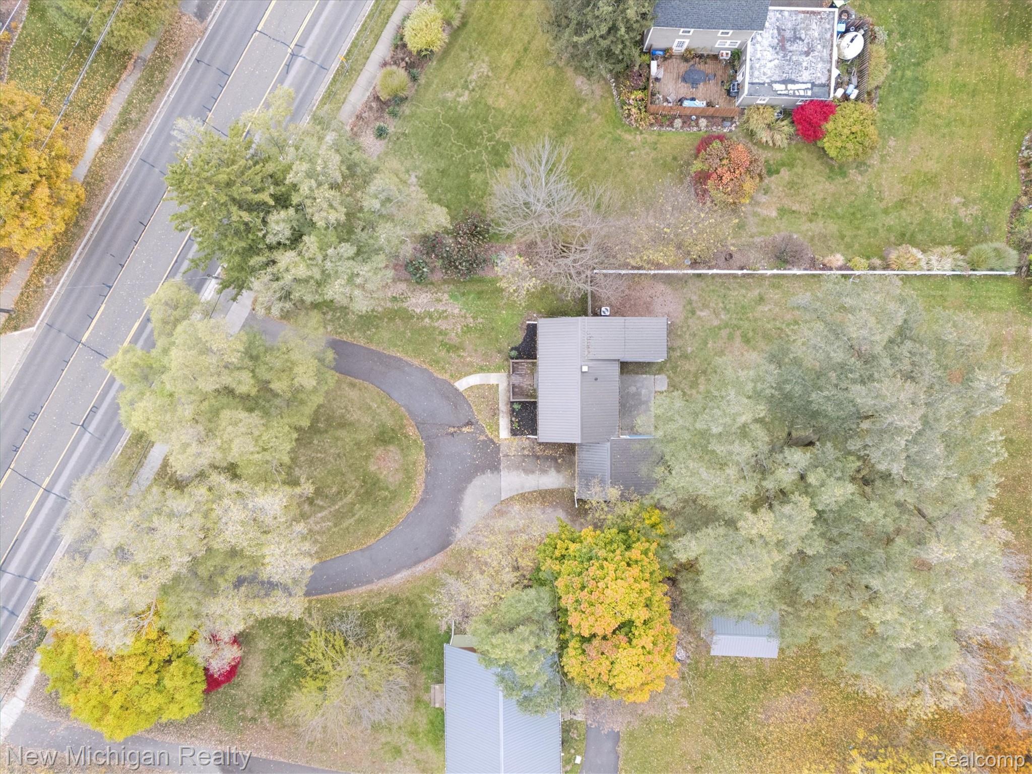 823 W Silver Lake Road