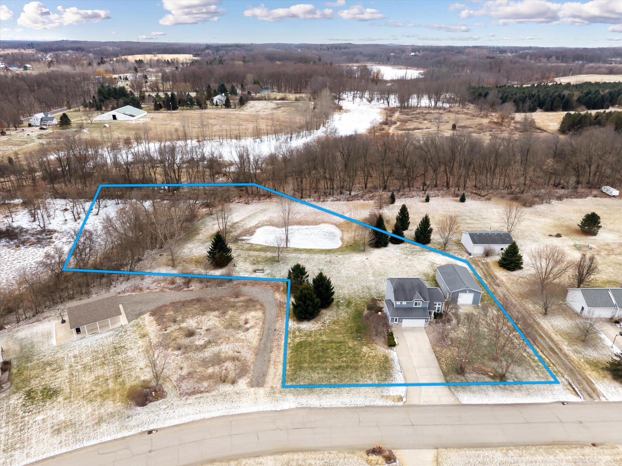 8522 Pebble Drive NE