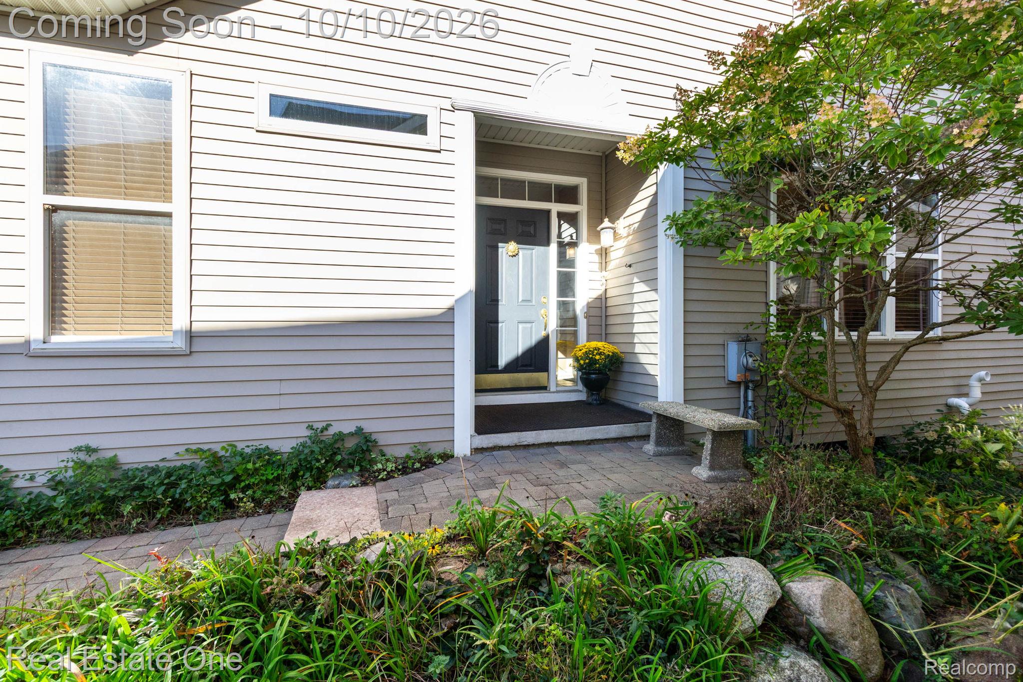4004 Hillsdale Drive