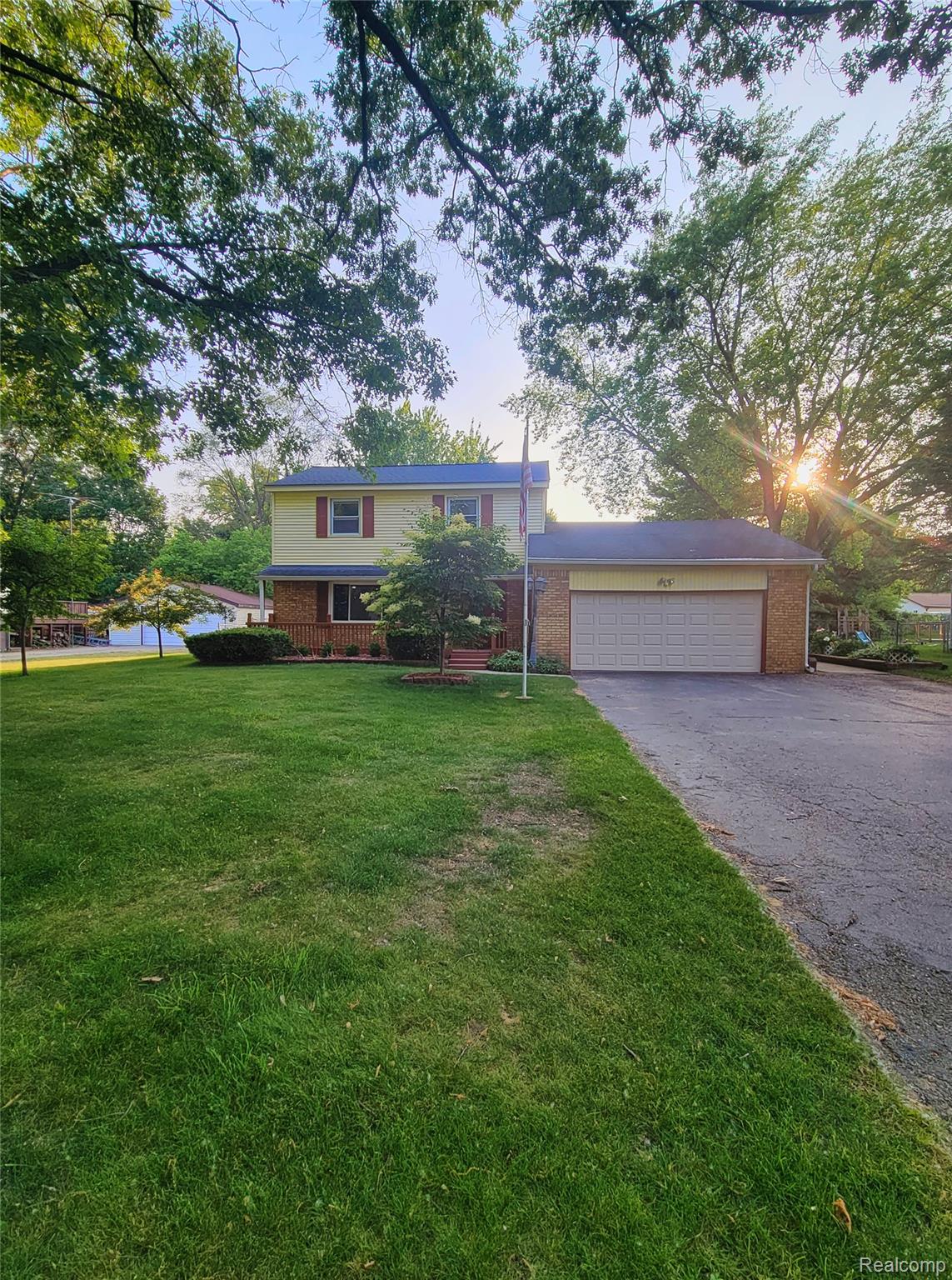 801 Holly Bush Drive