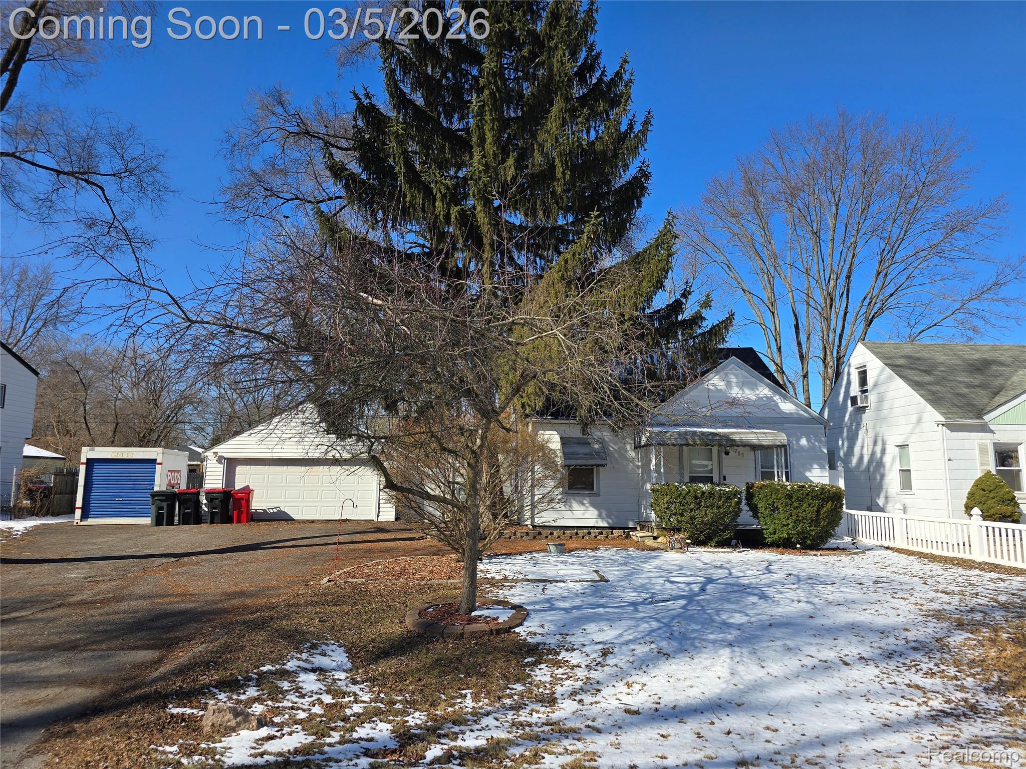 21785 Negaunee Street