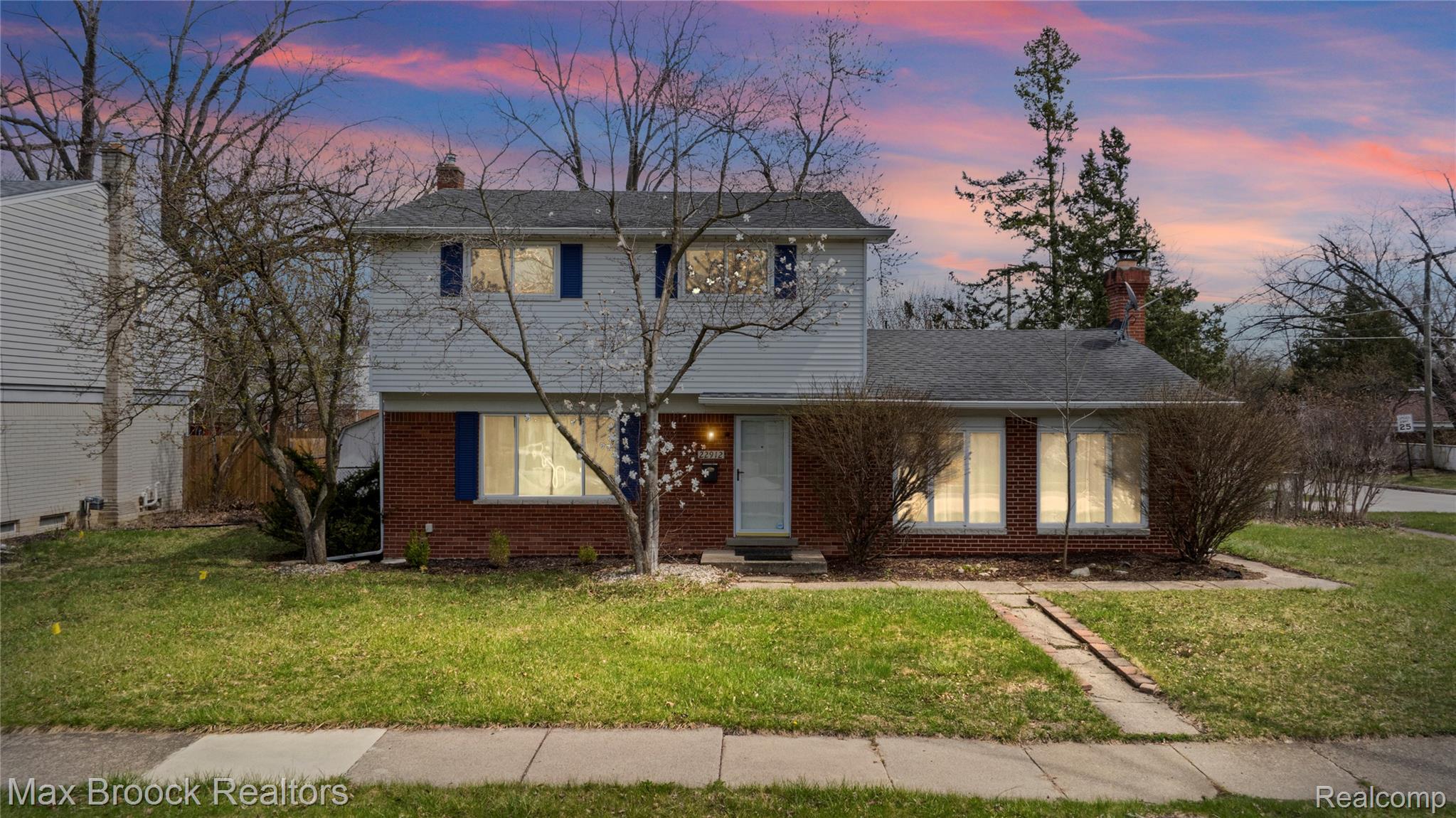 22912 Glenmoor Heights