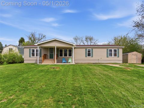 Photo of 616 N Blacks Corners Road, Imlay City City, MI 48444 (MLS # 20261028049)