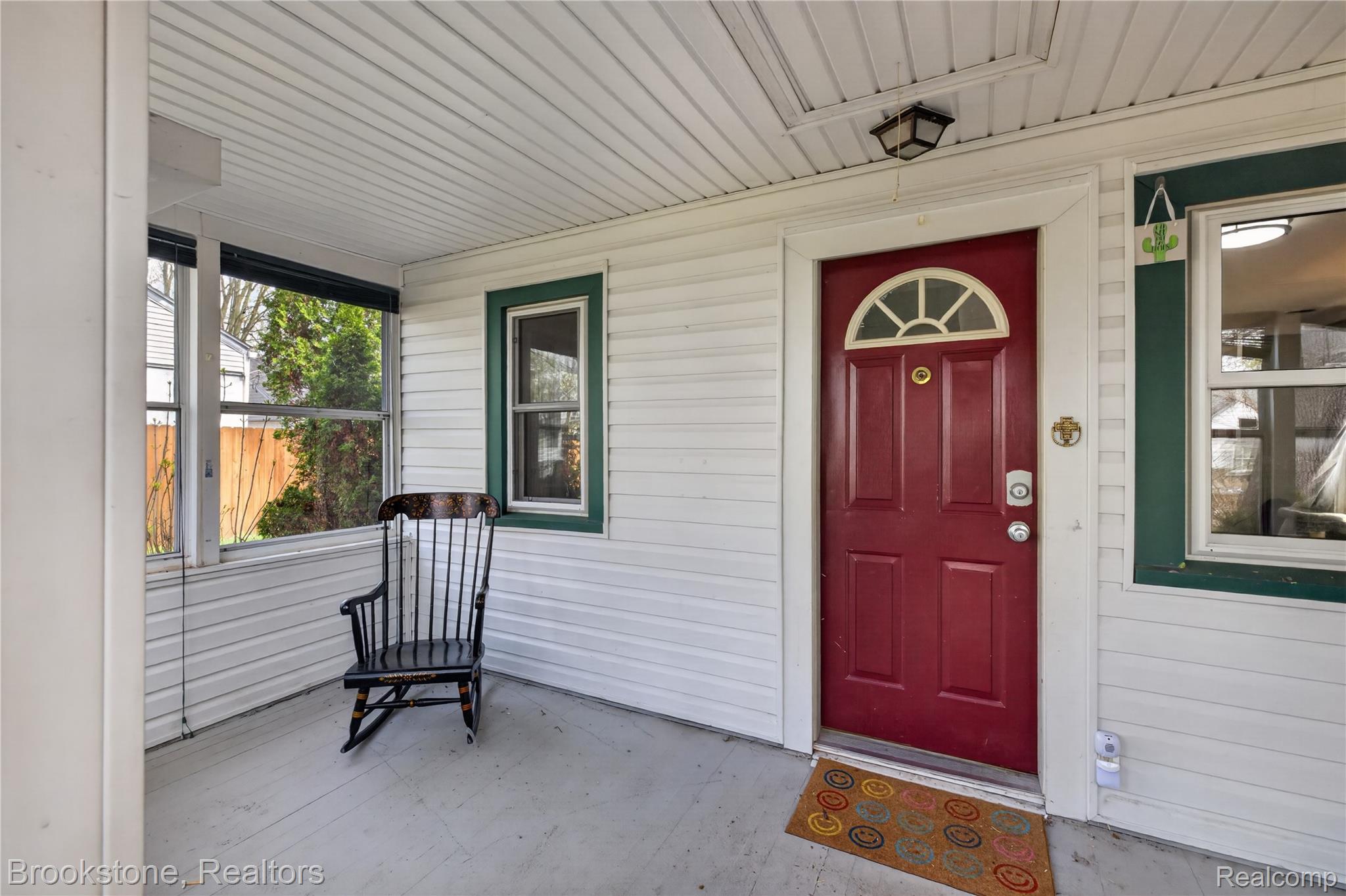 141 W Granet Avenue