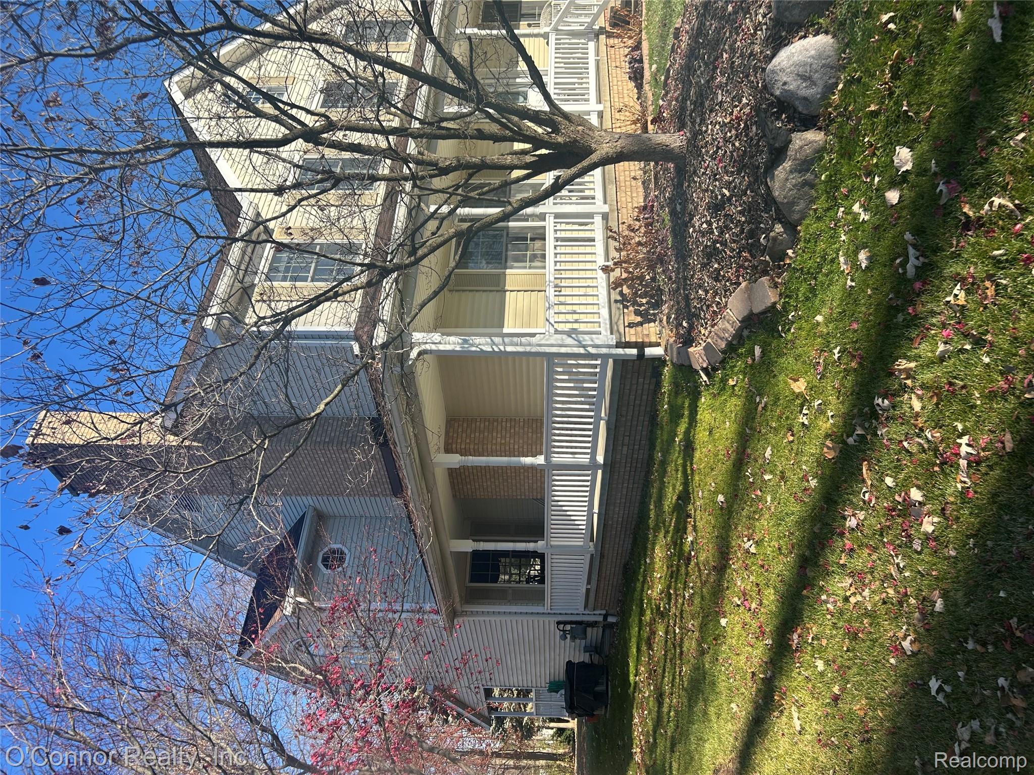 720 Arlington Circle