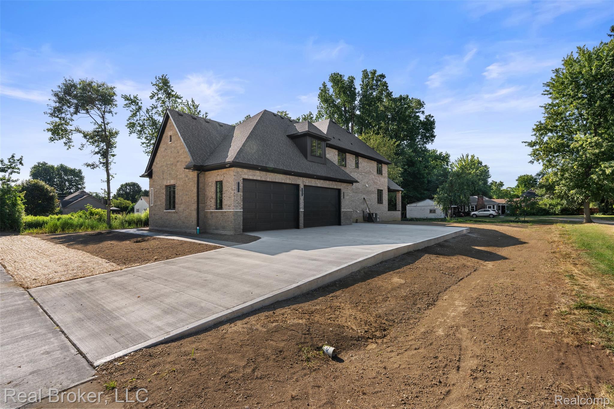 12114 22 Mile Rd