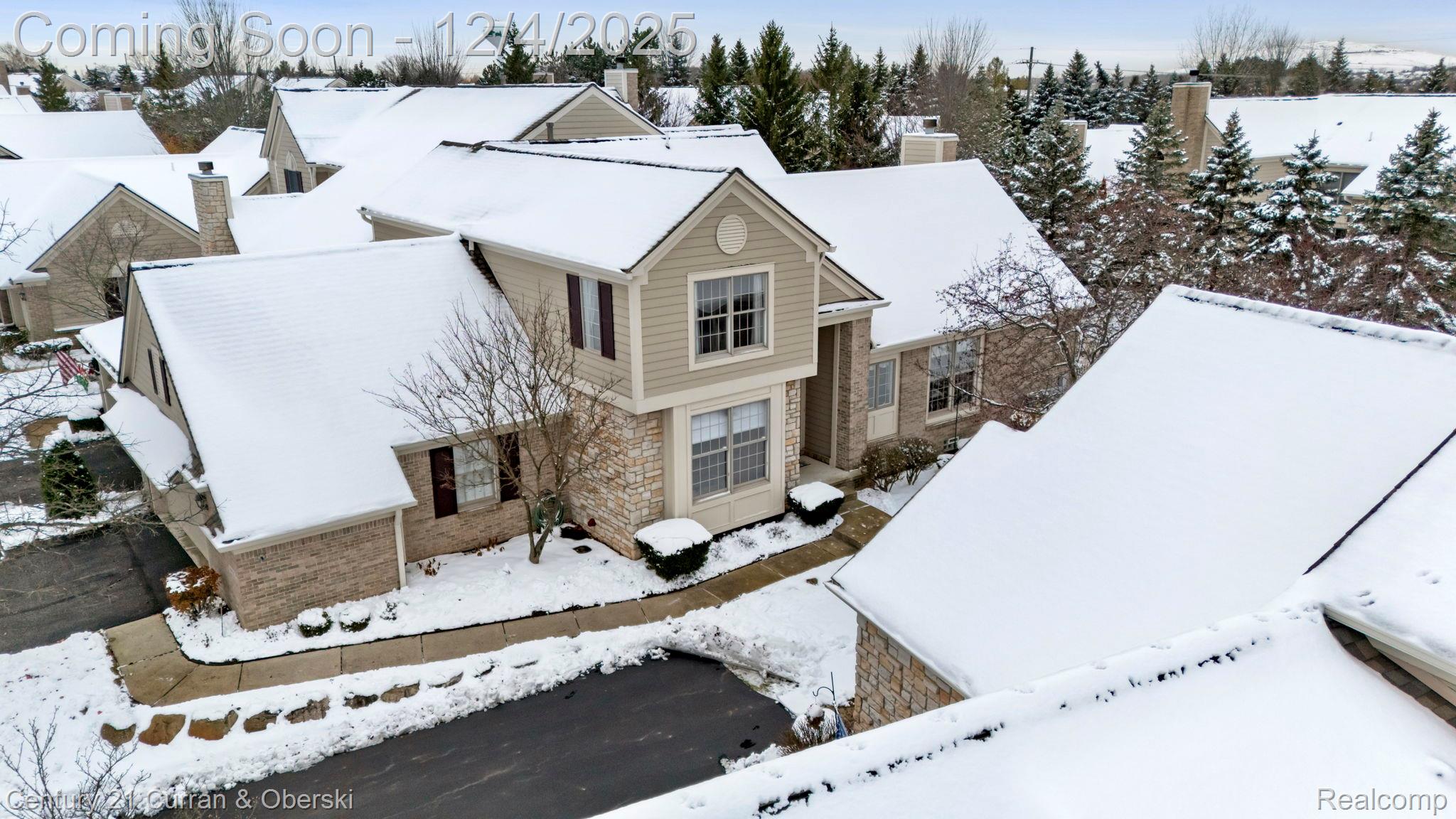 16925 Lochmoor Circle E