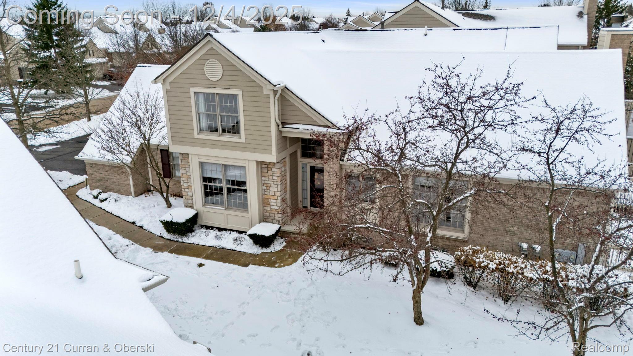 16925 Lochmoor Circle E