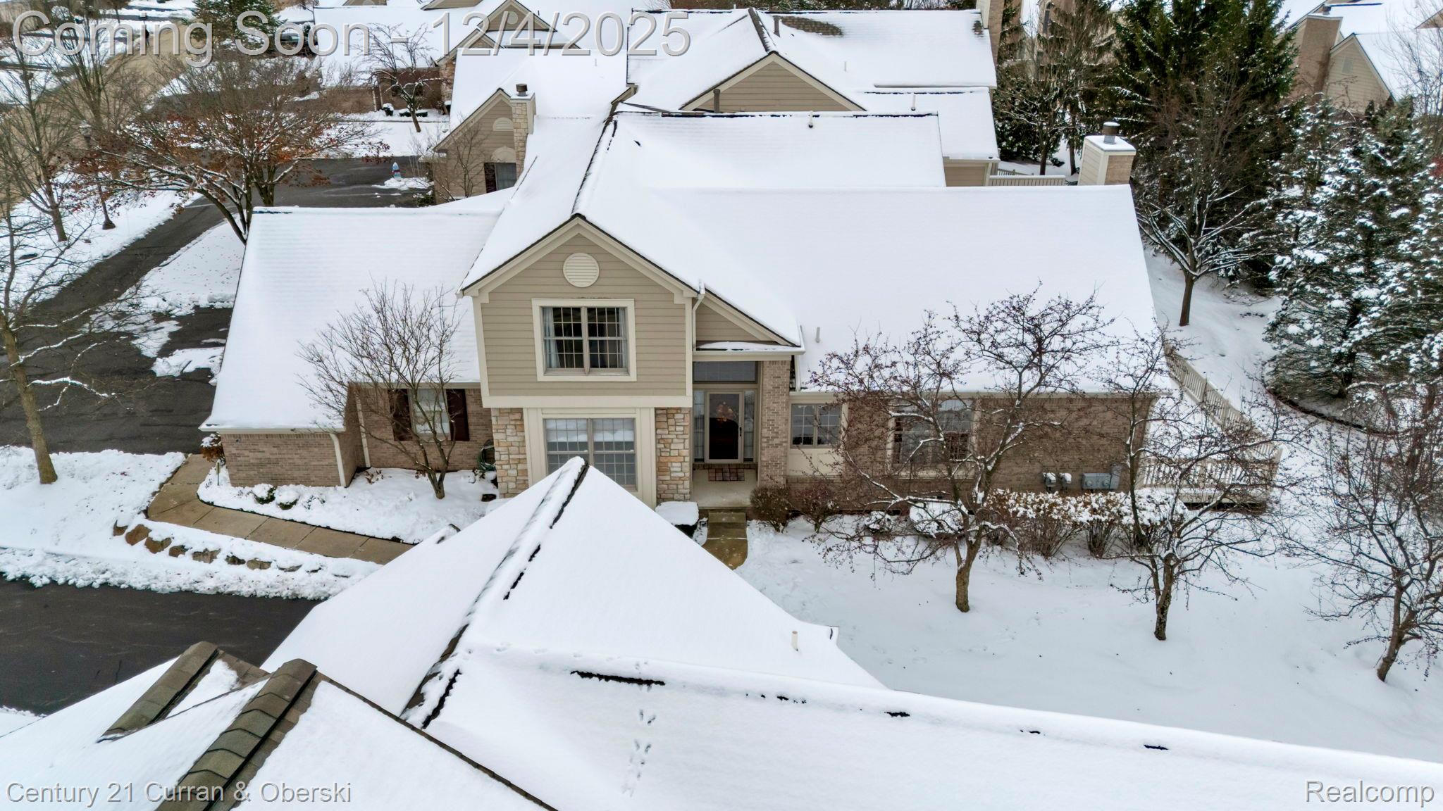 16925 Lochmoor Circle E