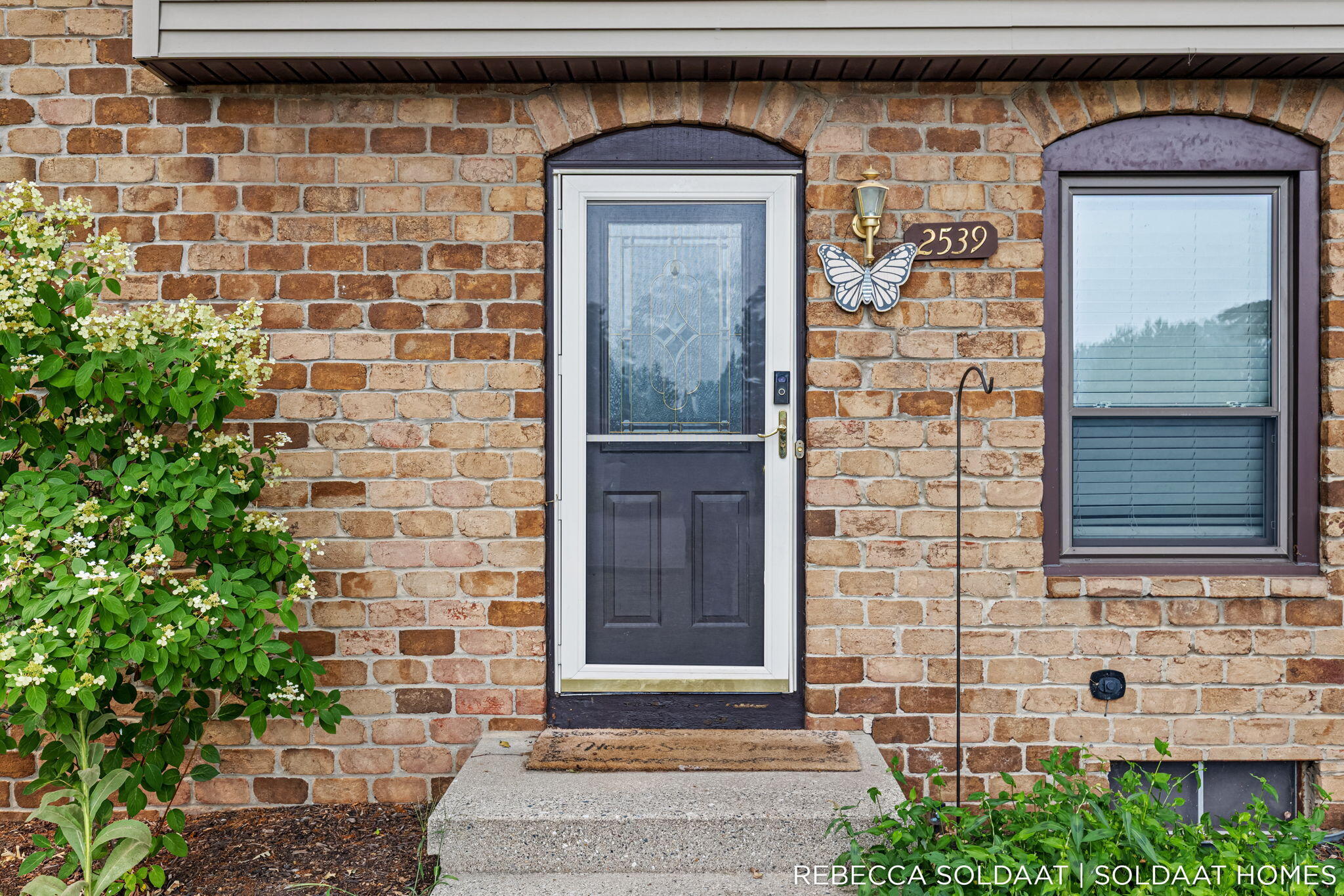2539 Chatham Woods Drive SE