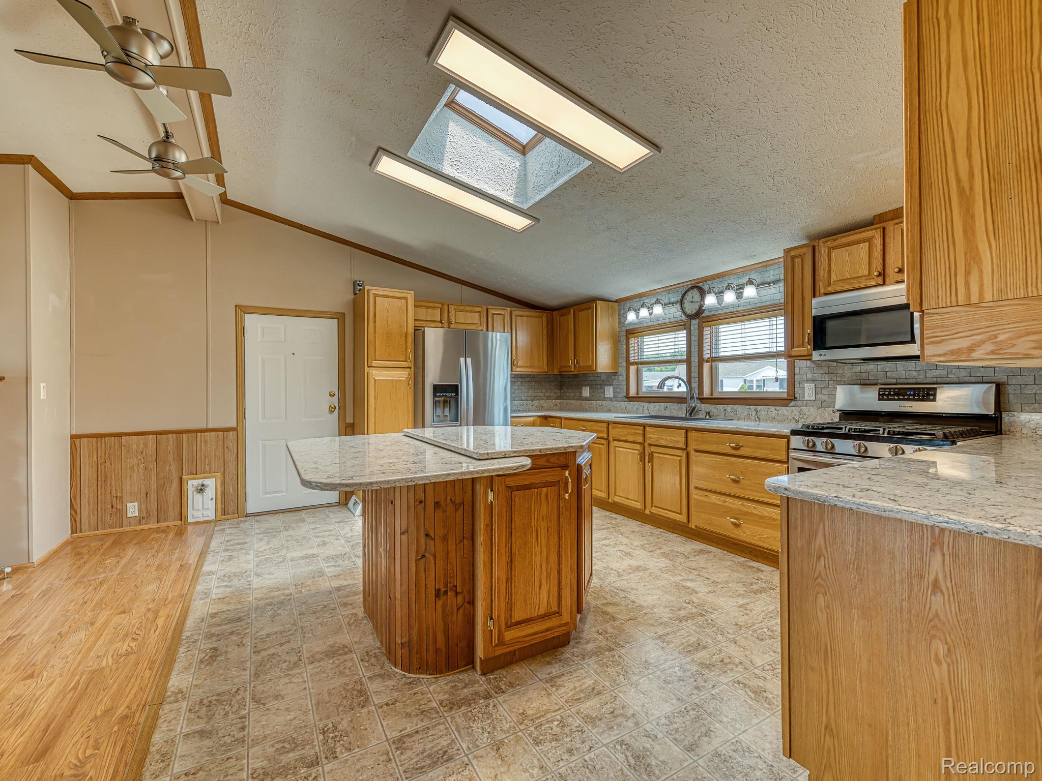 825 Stevens Trail