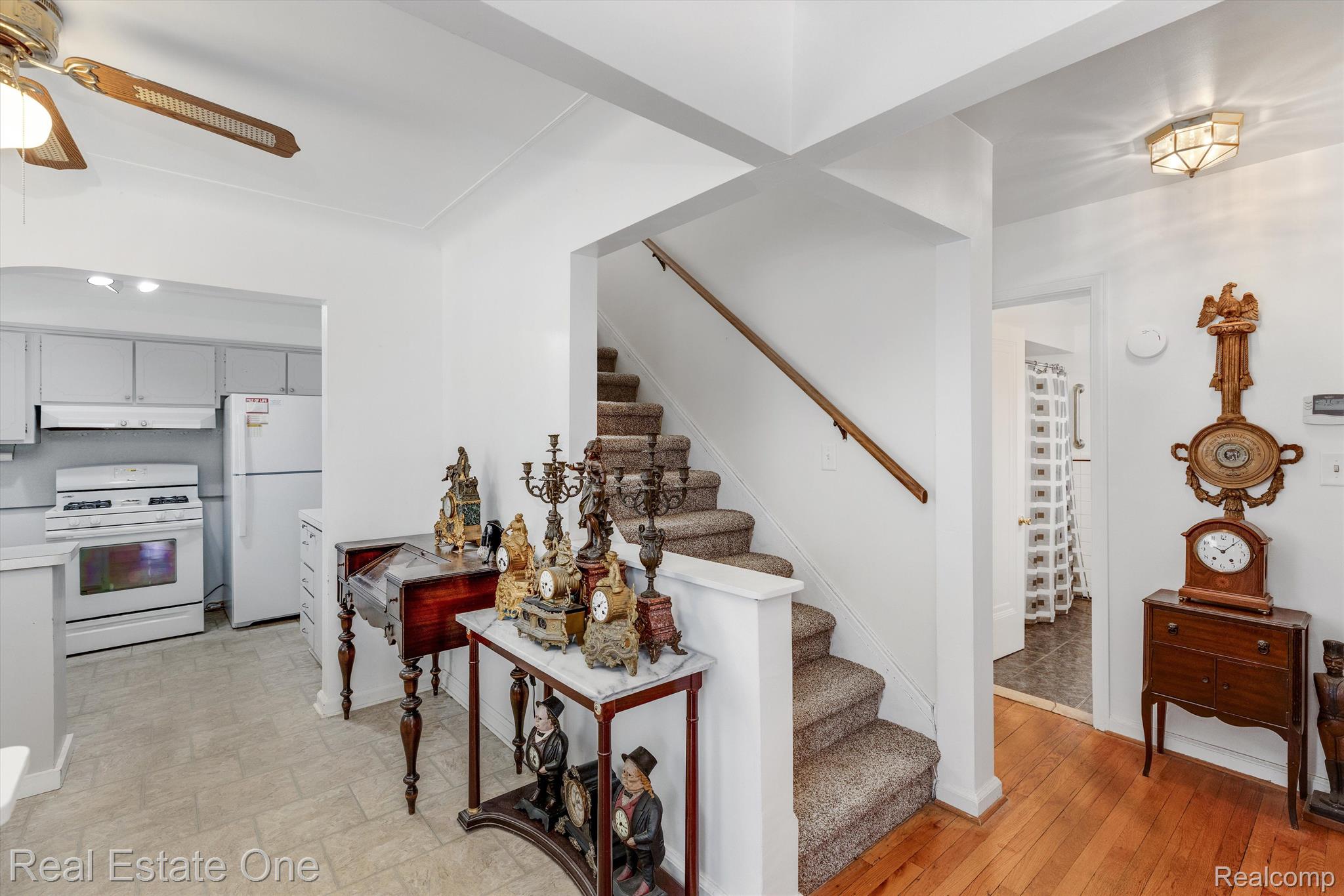 1114 BURLINGTON Drive