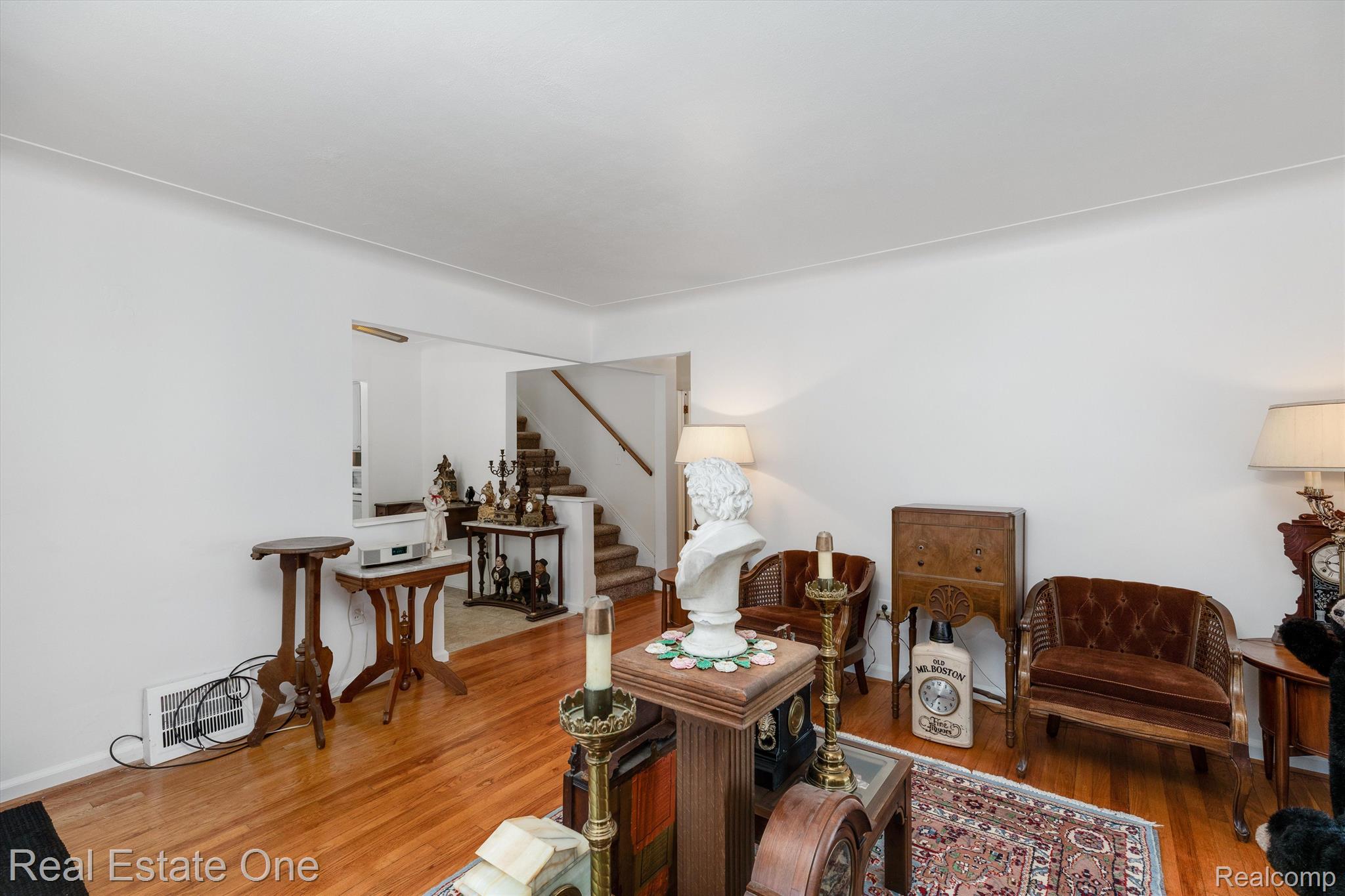 1114 BURLINGTON Drive