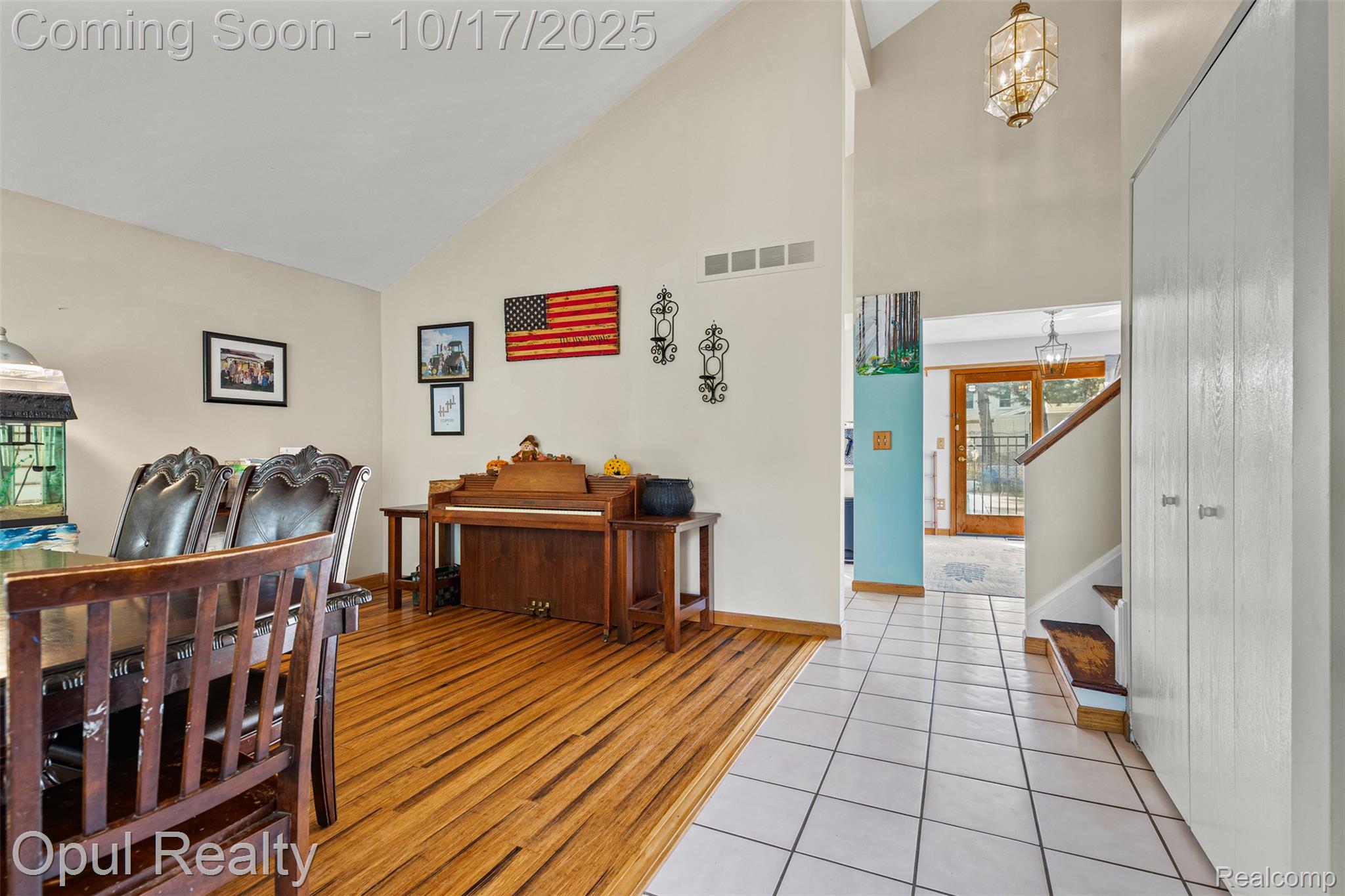 24397 Kings Pointe