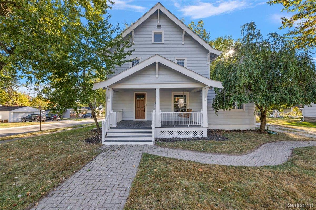 438 N Bailey Street