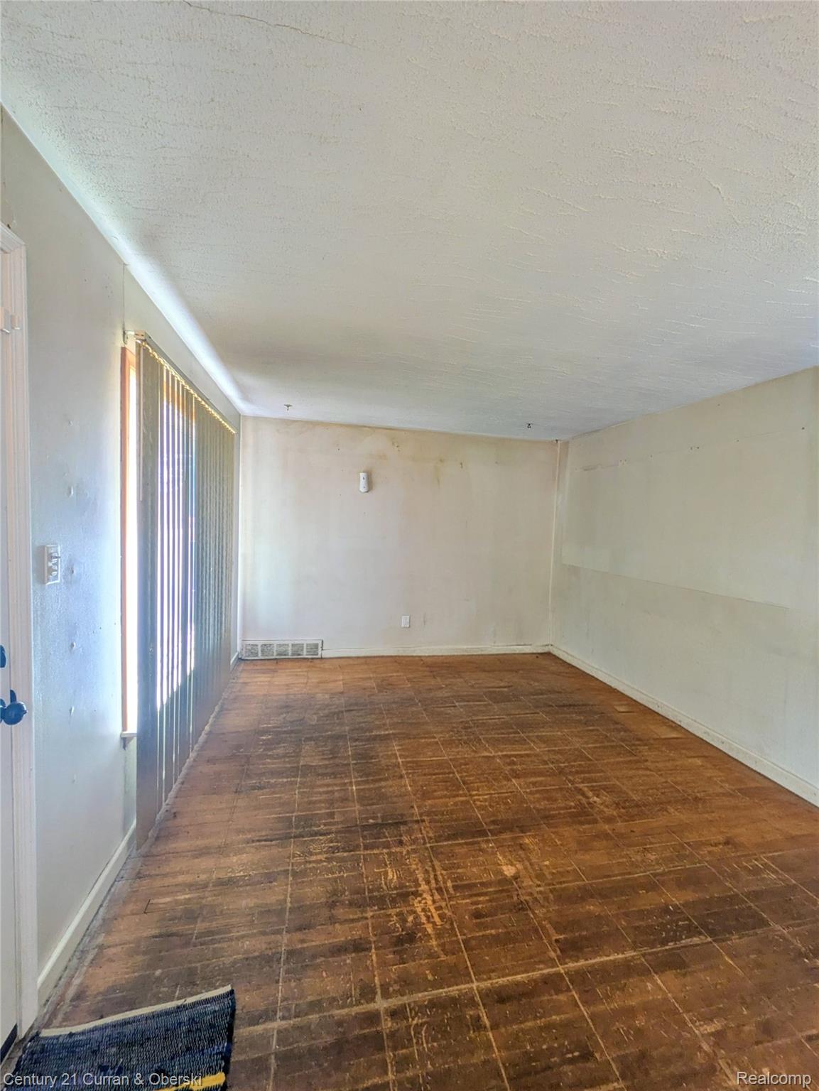 26872 Colgate Street