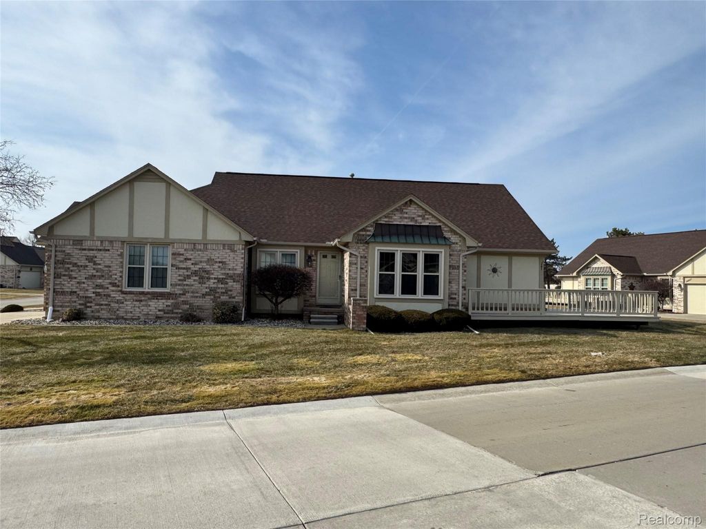 Photo of 15601 Orchard Ridge Drive, Clinton Charter Township, MI 48038 (MLS # 20261014052)