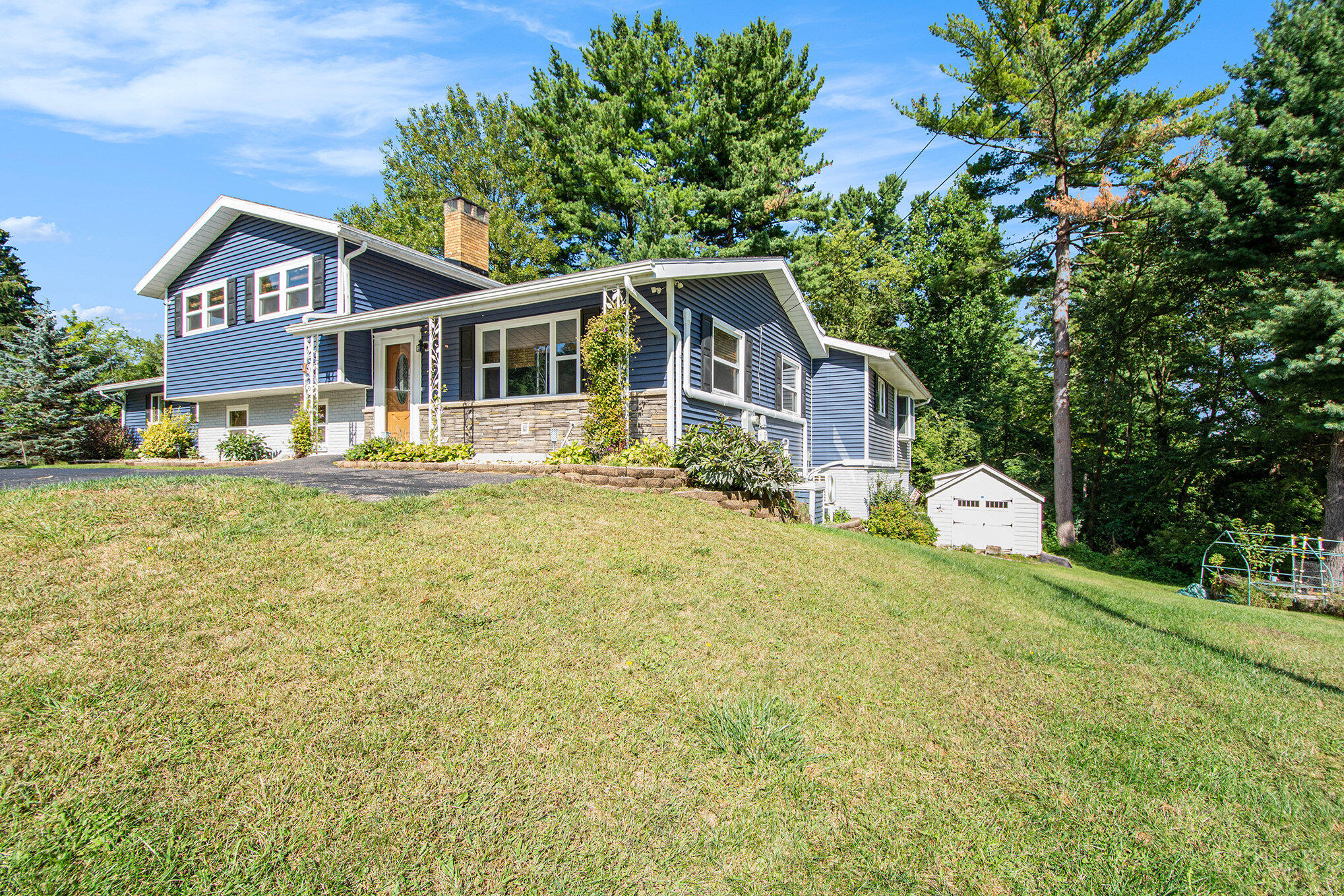 1520 Lamphere Street