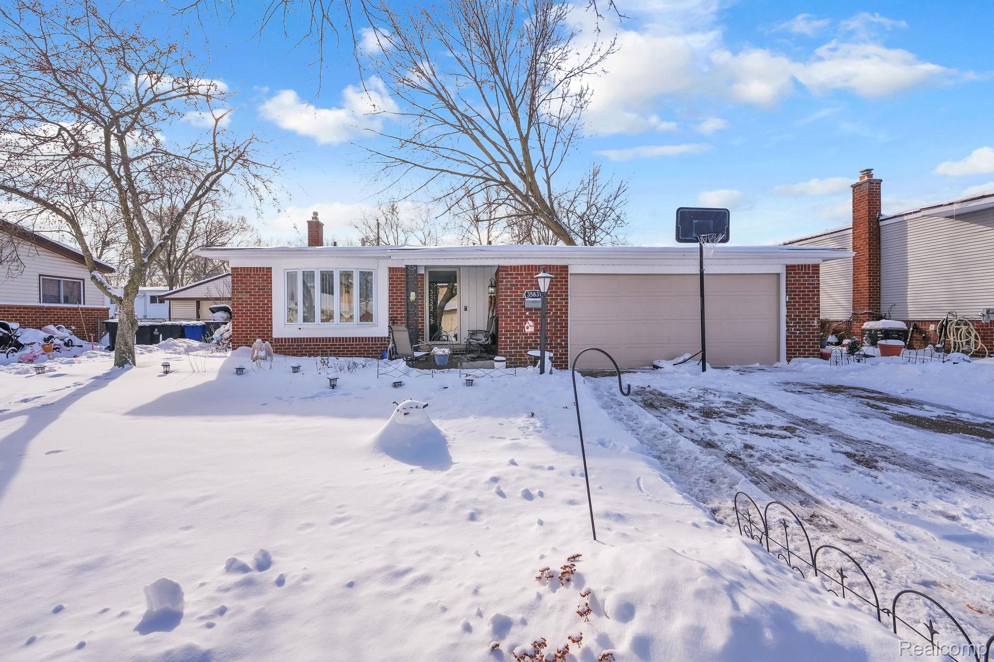 35831 Somerset Street