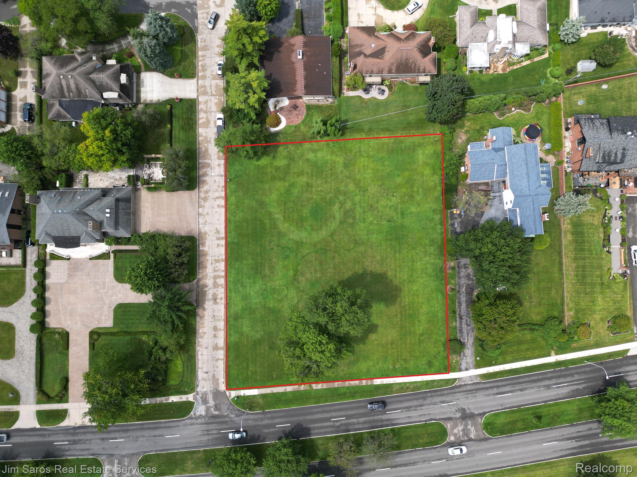 745- 749 LAKE SHORE Road