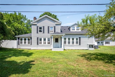 2218 Wixom Road Commerce Charter Township MI 48382