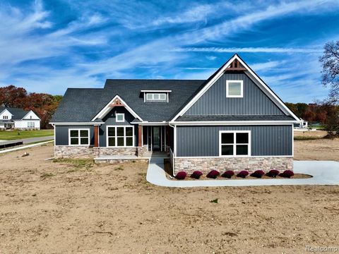 5382 Spring Meadows Way Drive Fenton Charter Township MI 48451