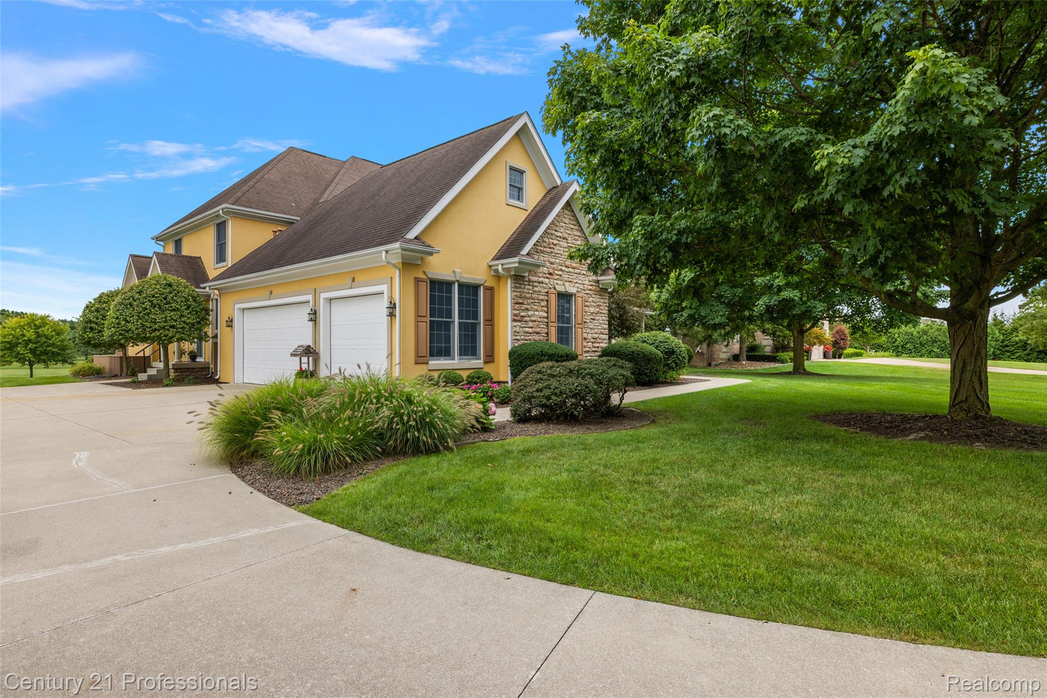 9310 Fairway Trail