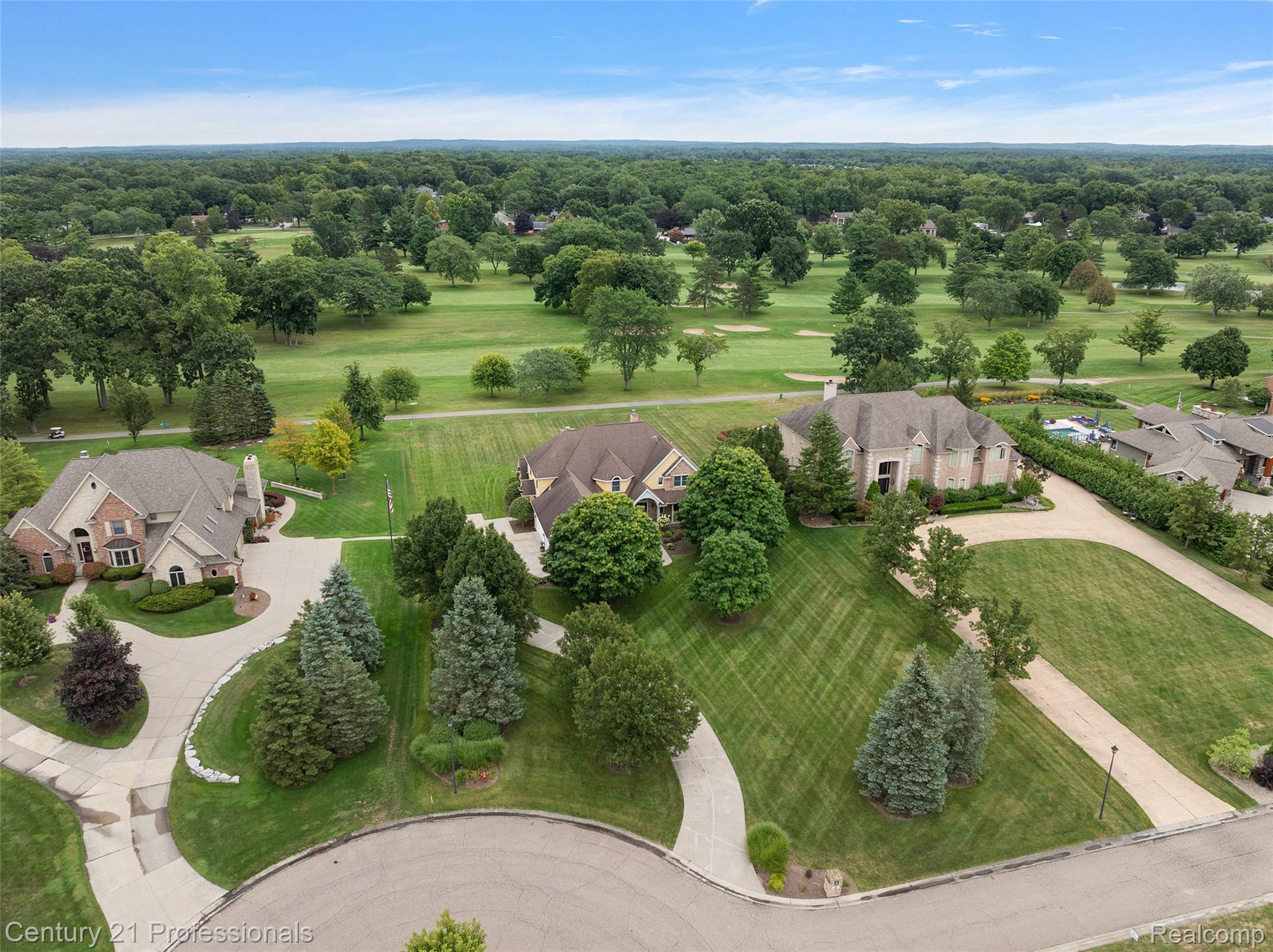 9310 Fairway Trail